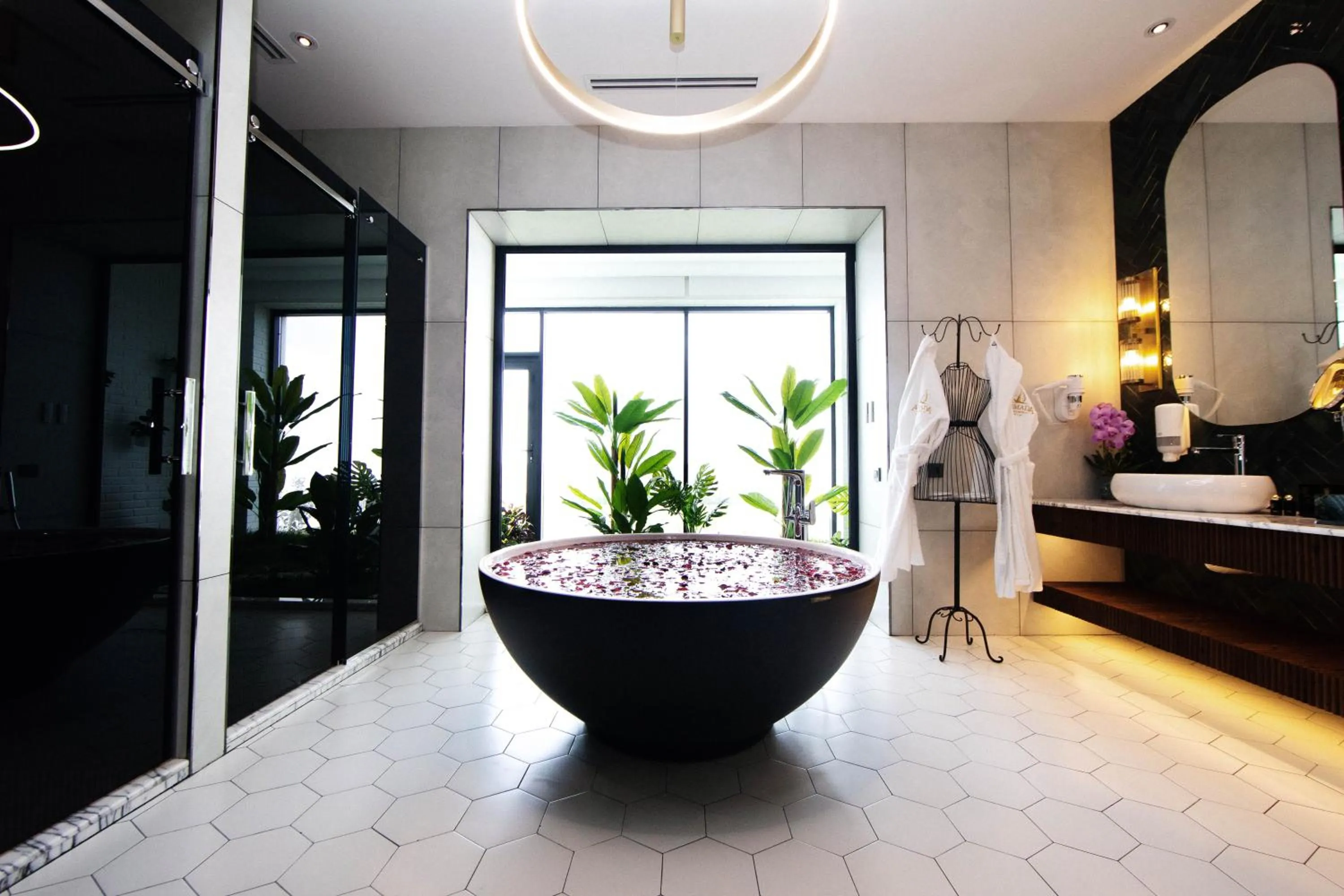 Bathroom in Armada Villa Hotel