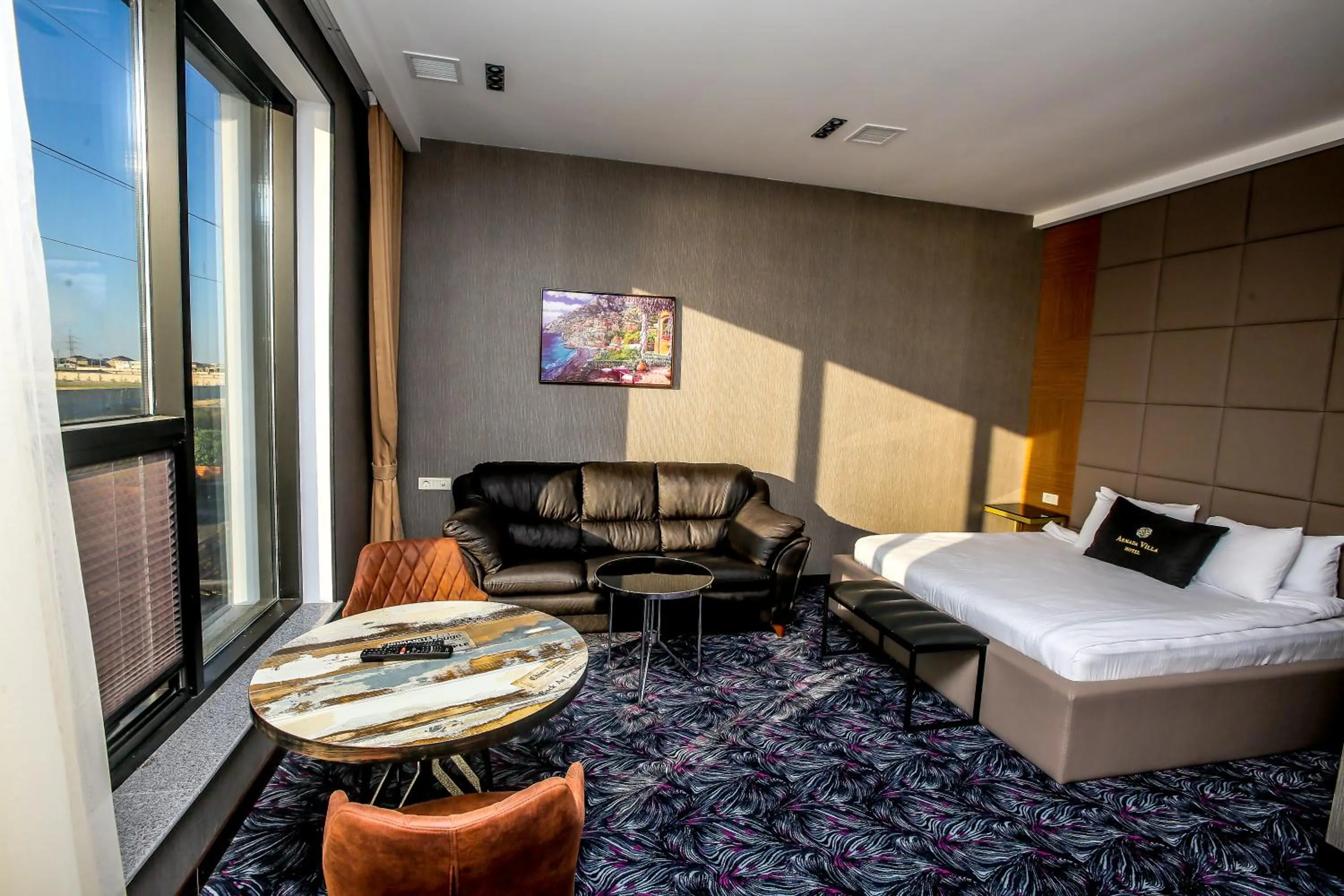 Dining area, Bed in Armada Villa Hotel