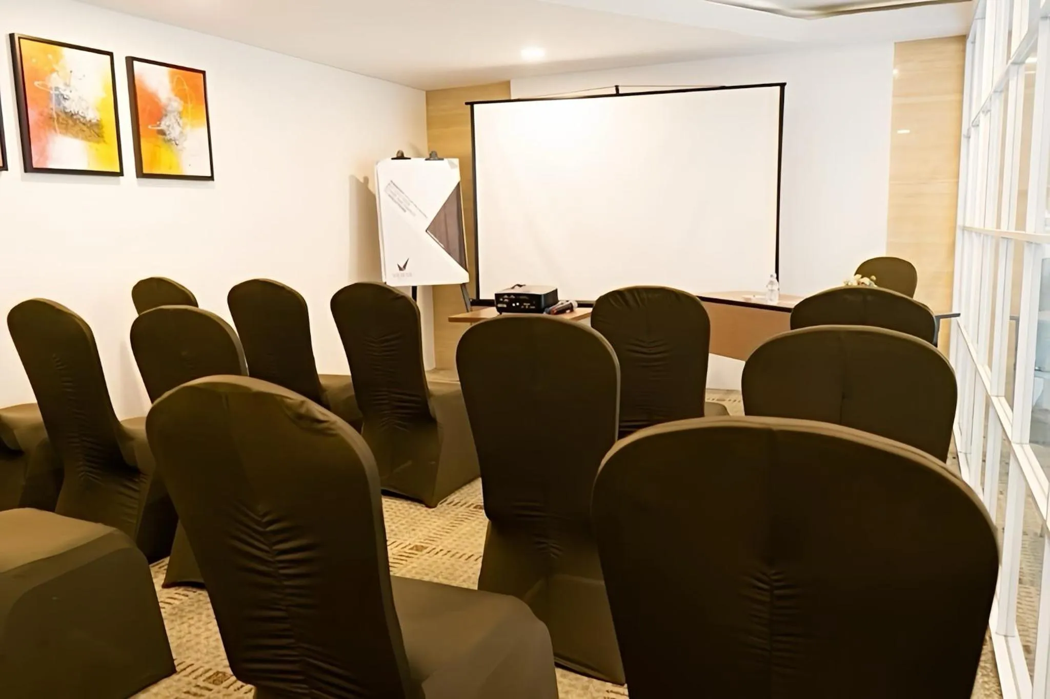 Meeting/conference room in Verse Luxe Hotel Wahid Hasyim