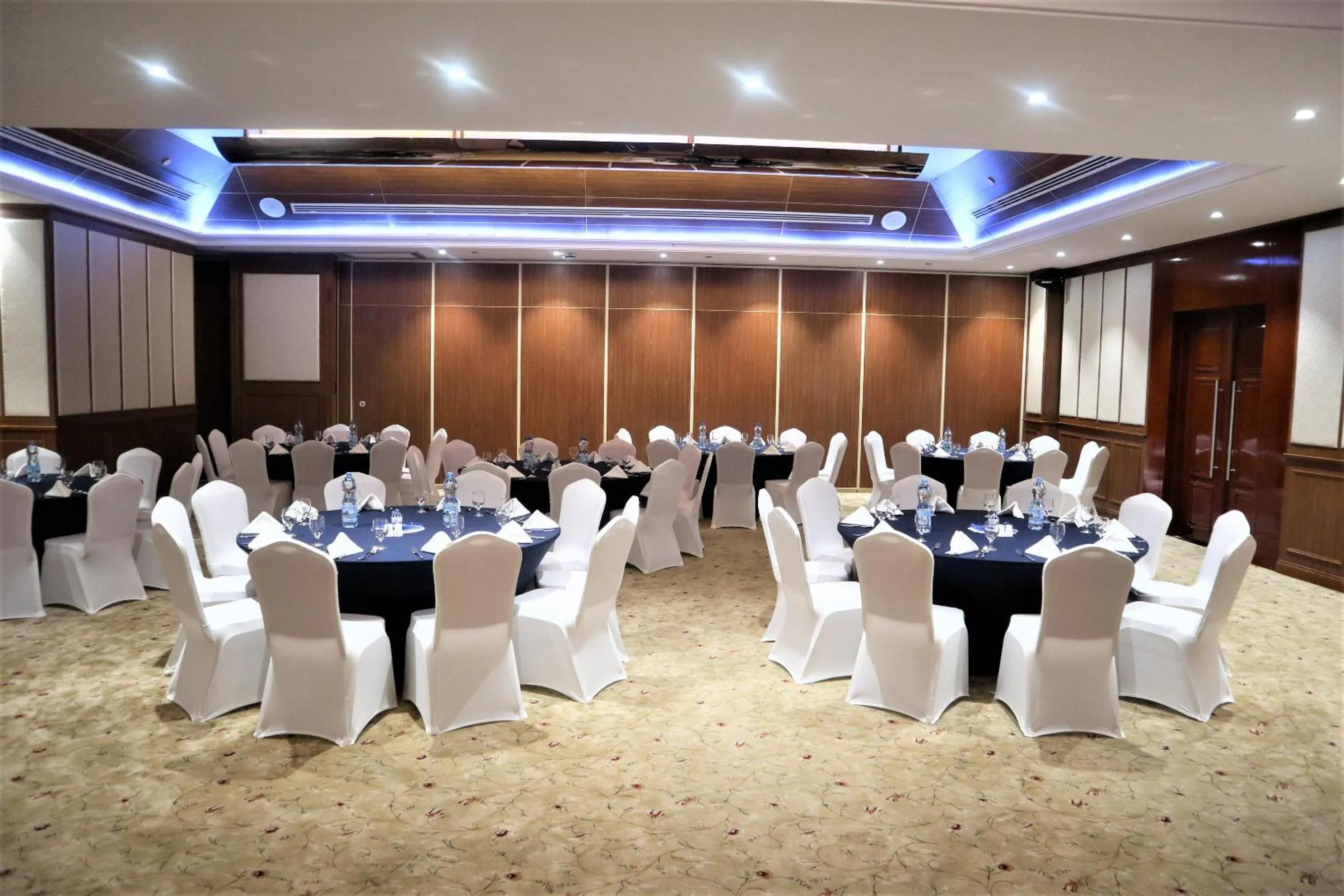 Banquet/Function facilities in Golden Tulip Headington