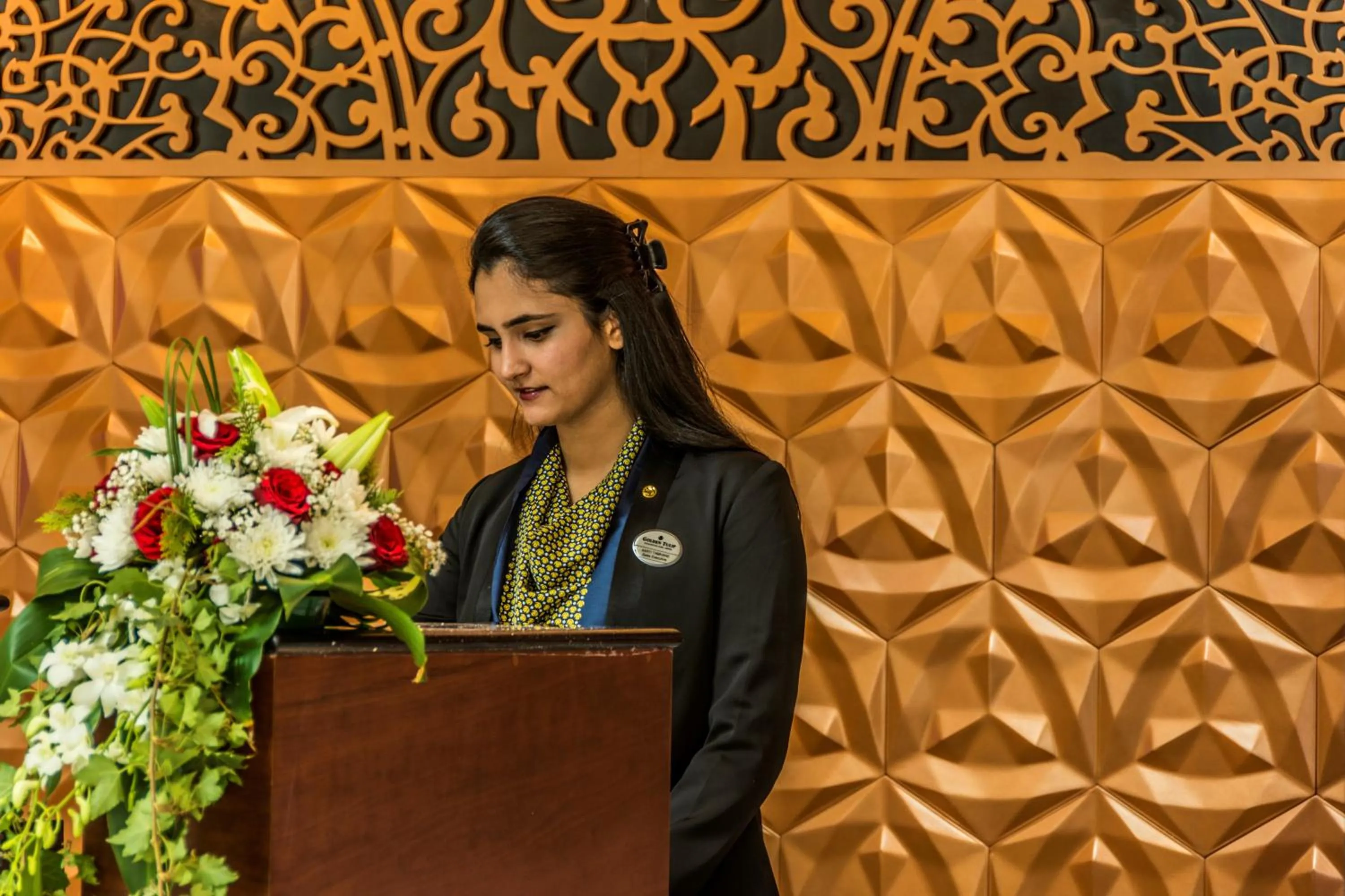 Lobby or reception in Golden Tulip Headington