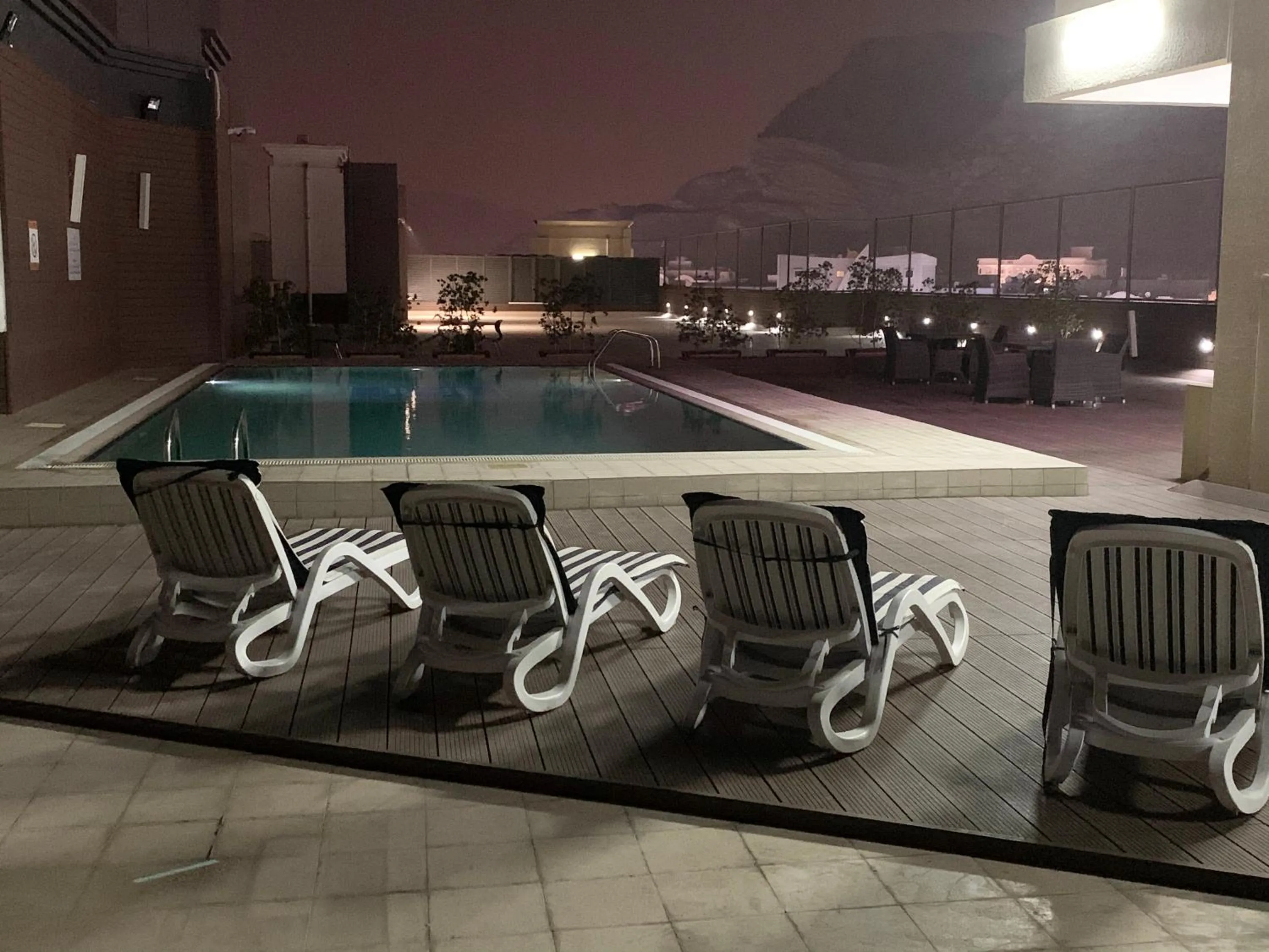 Swimming pool in Golden Tulip Headington