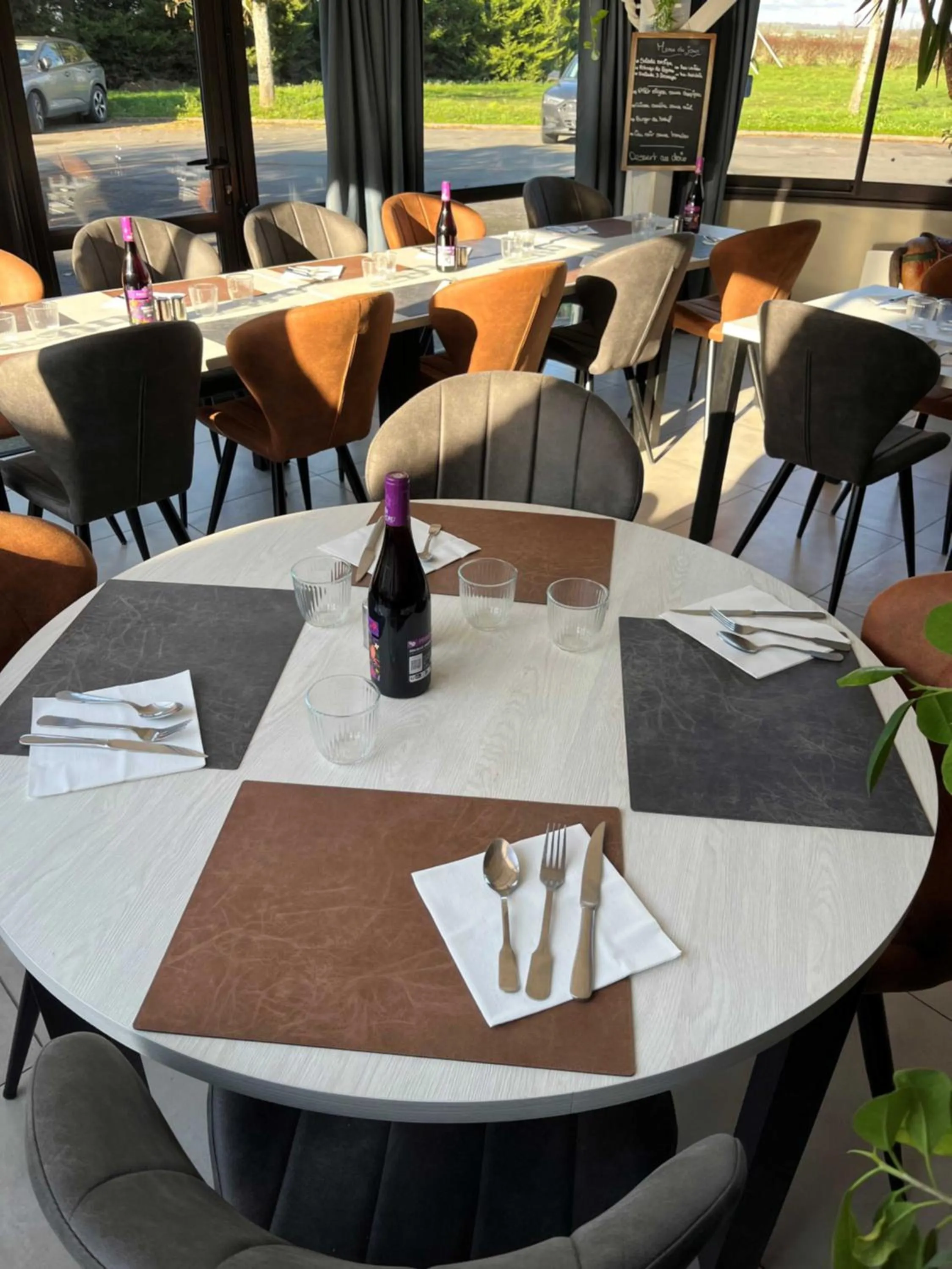 Restaurant/places to eat in Cit'Hotel Les Eleis