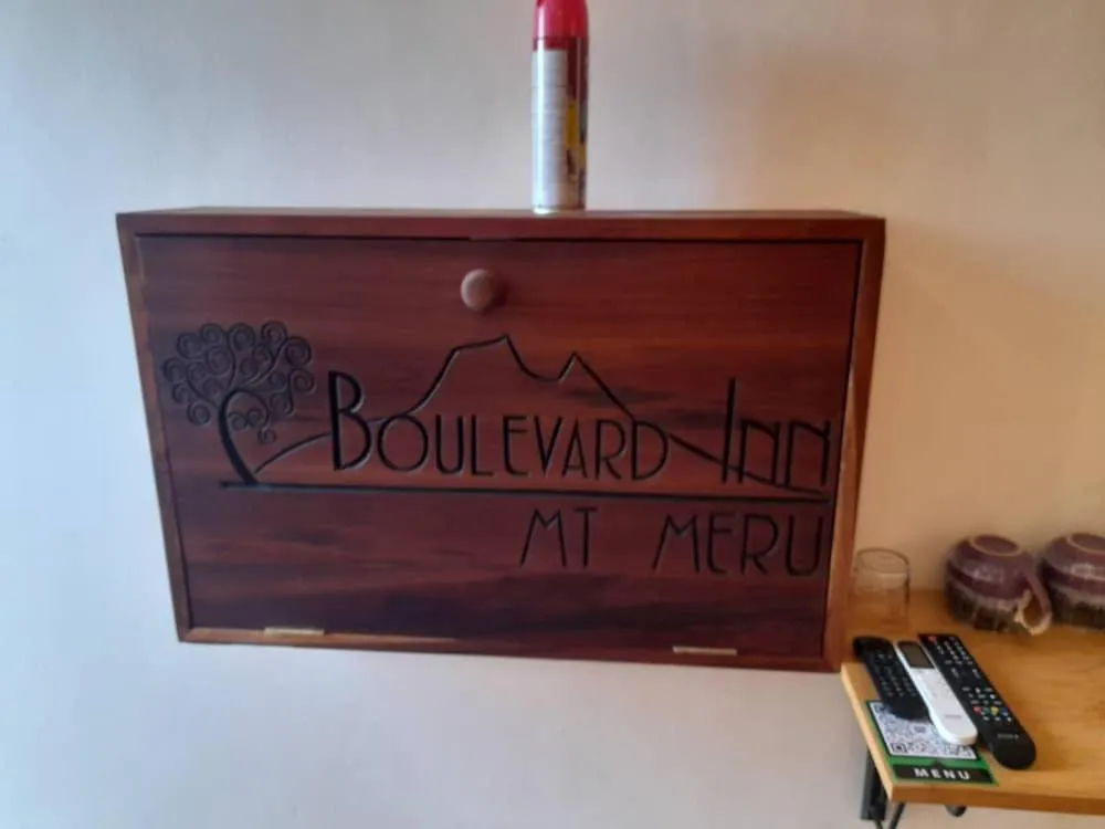 Boulevard Inn Mt Meru