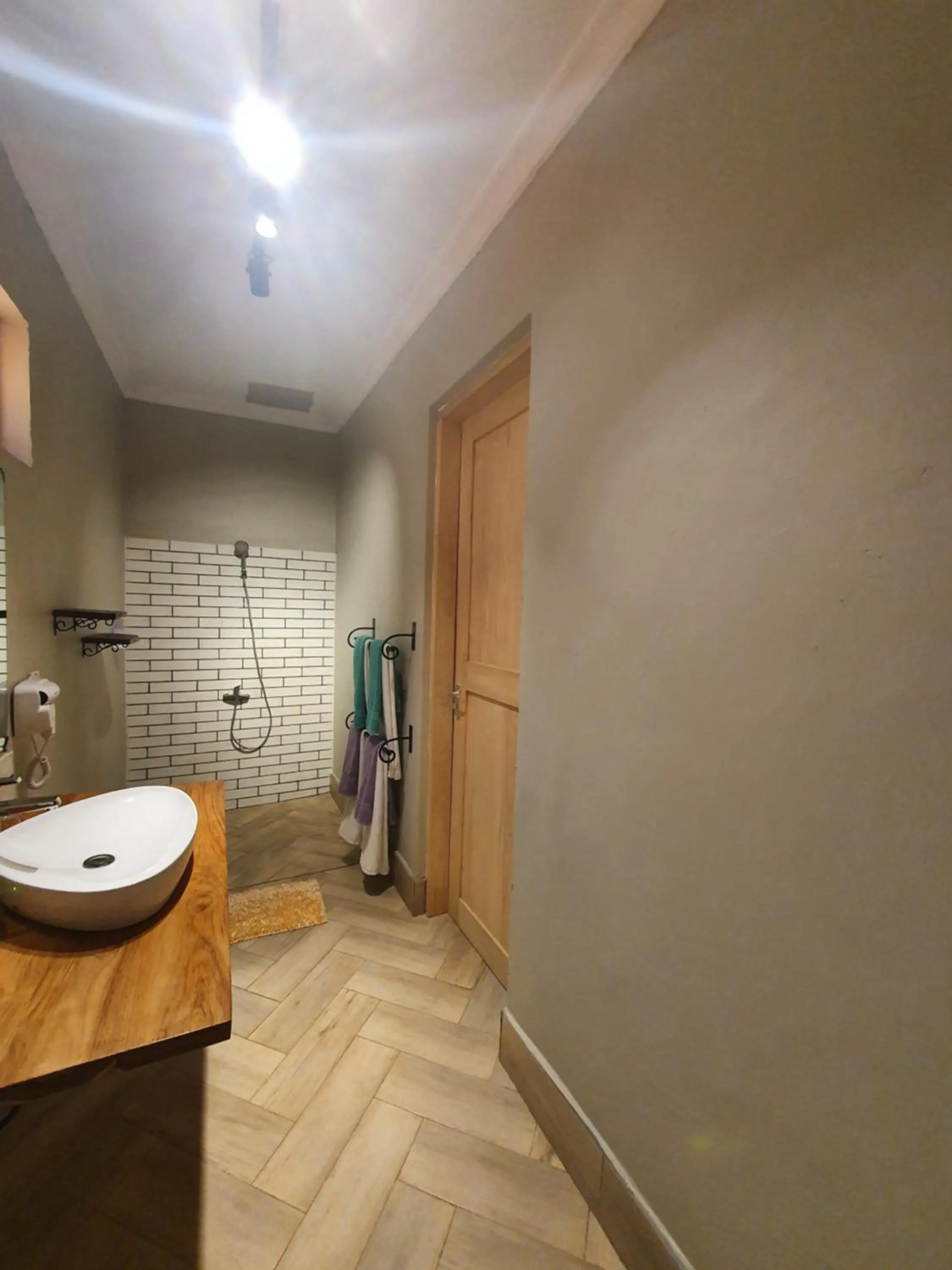 Boulevard Inn Mt Meru