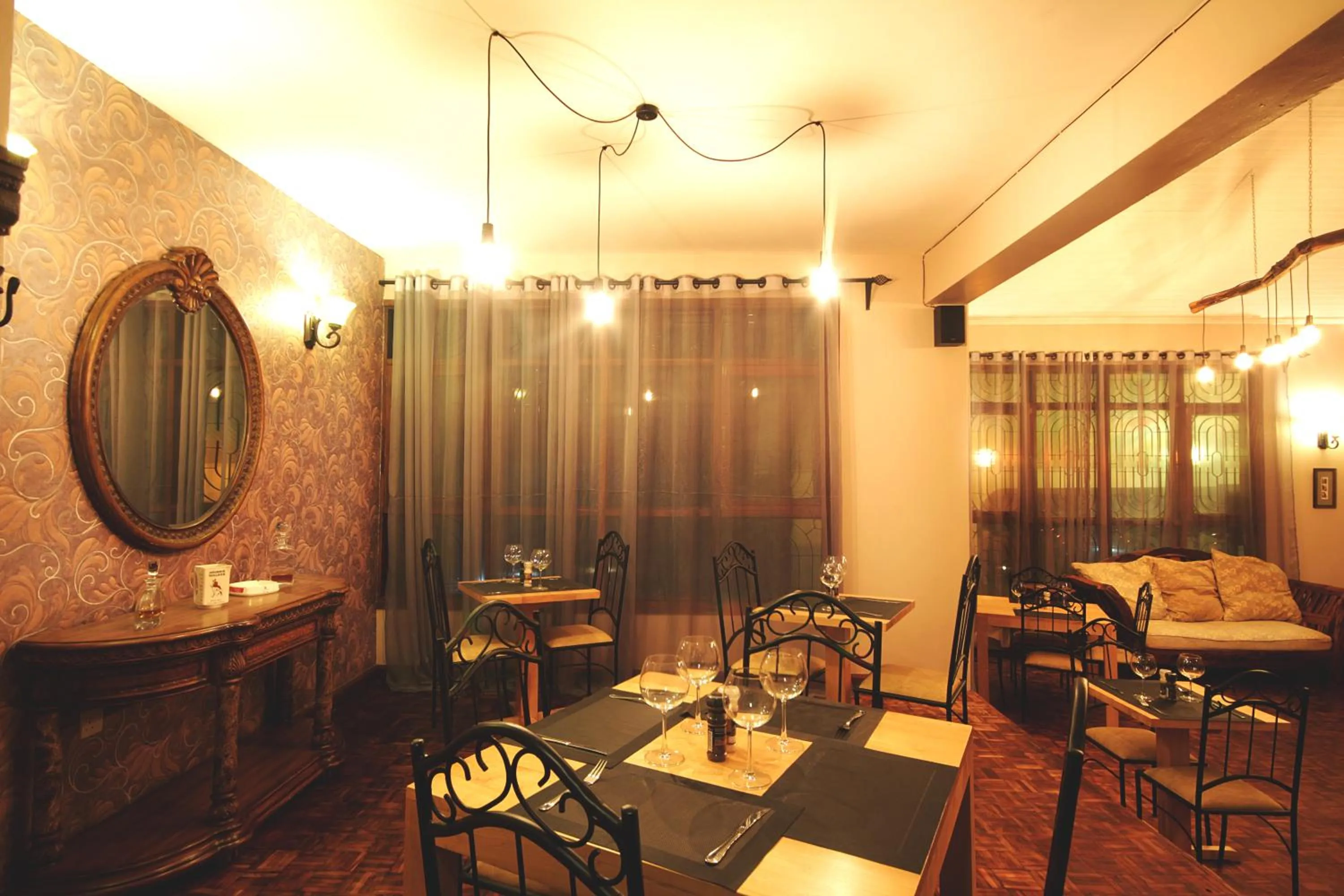 Boulevard Inn Mt Meru