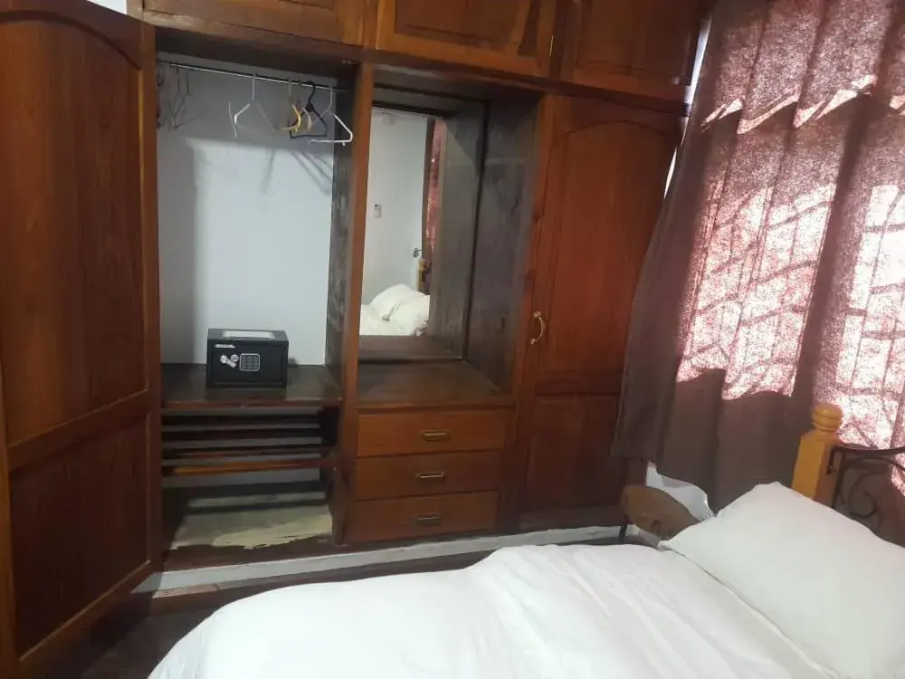 Deluxe Twin Room - single occupancy in Boulevard Inn Mt Meru Deluxe Twin Room - single occupancy in Boulevard Inn Mt Meru