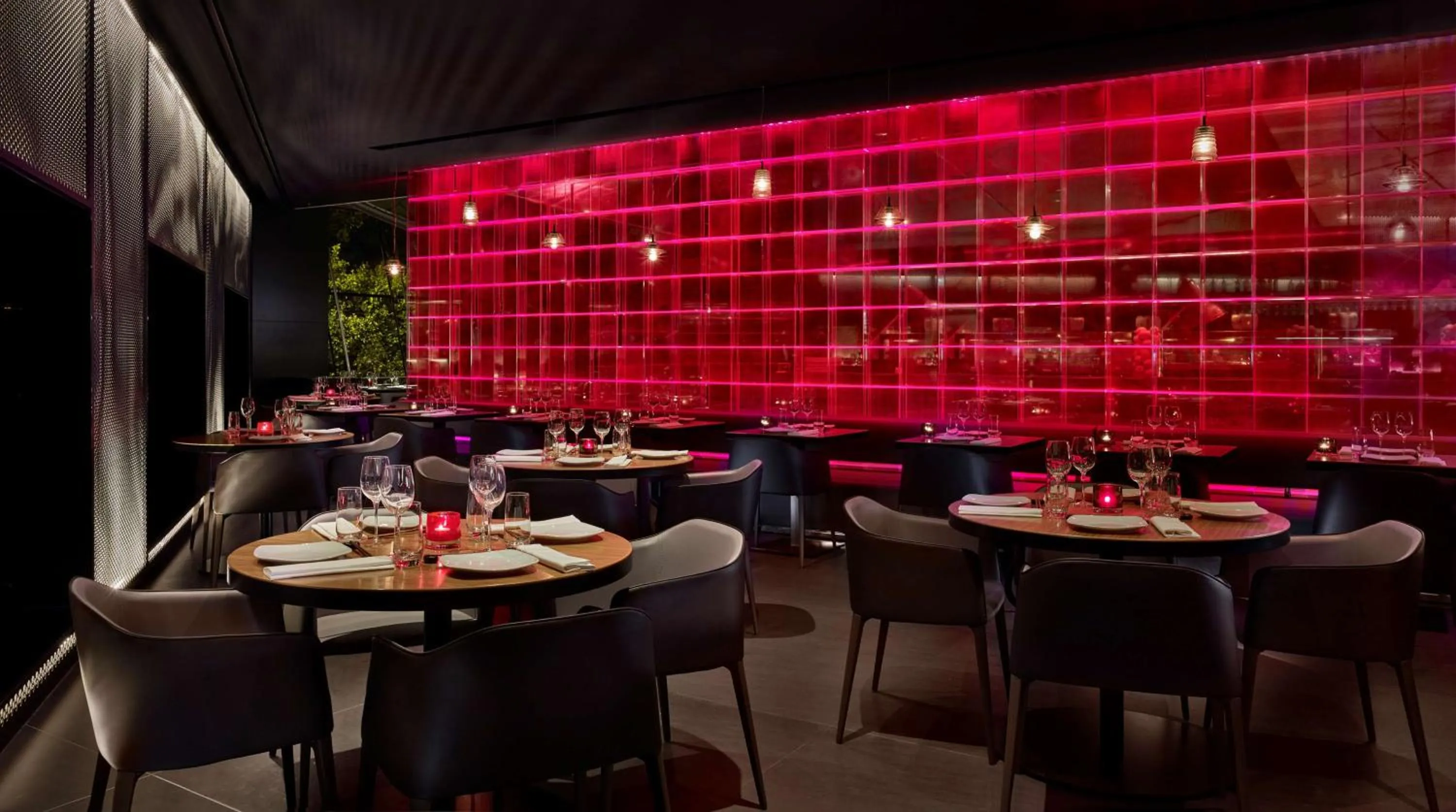 Restaurant/places to eat in Park Plaza London Riverbank