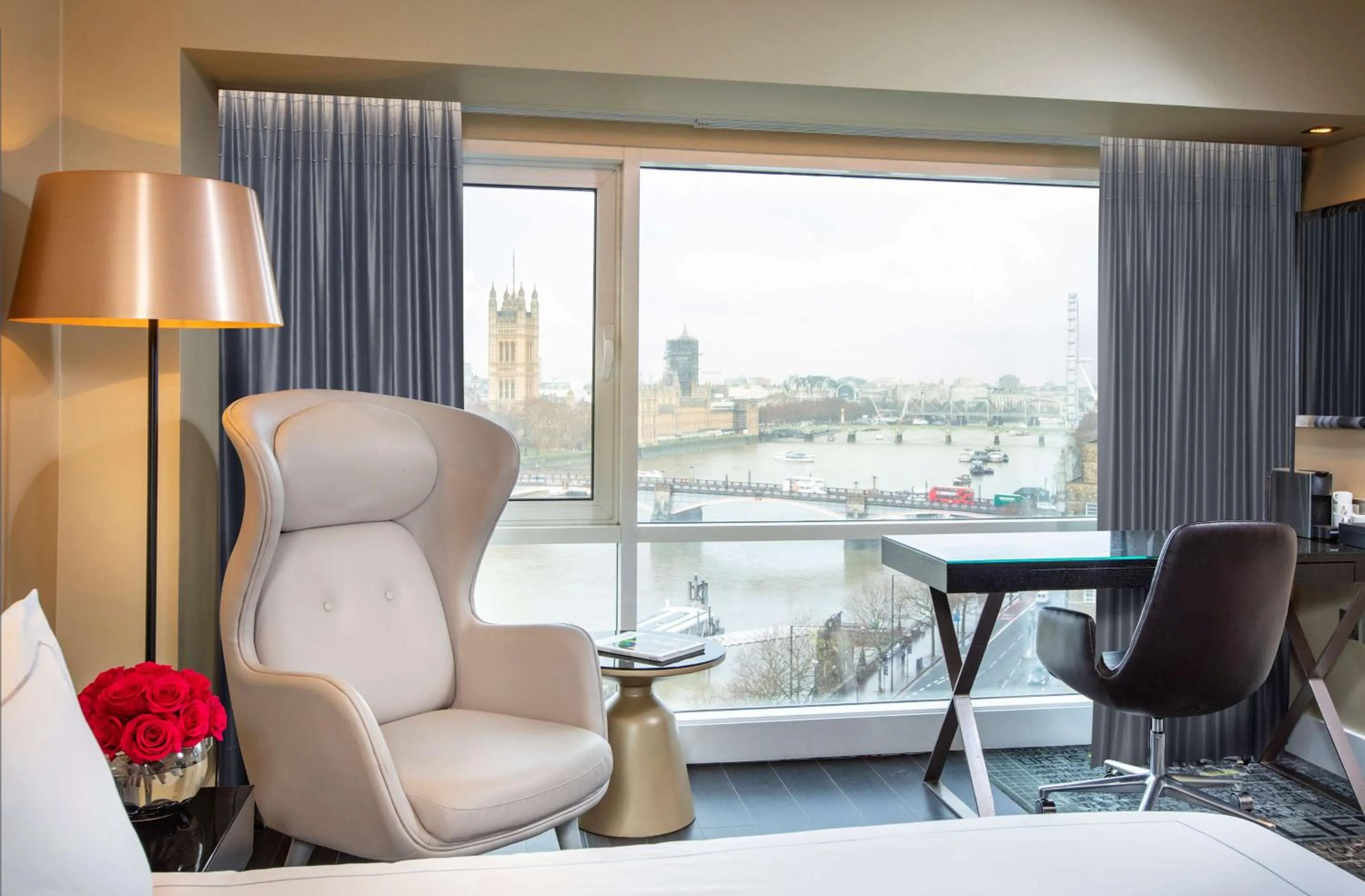 Bedroom in Park Plaza London Riverbank