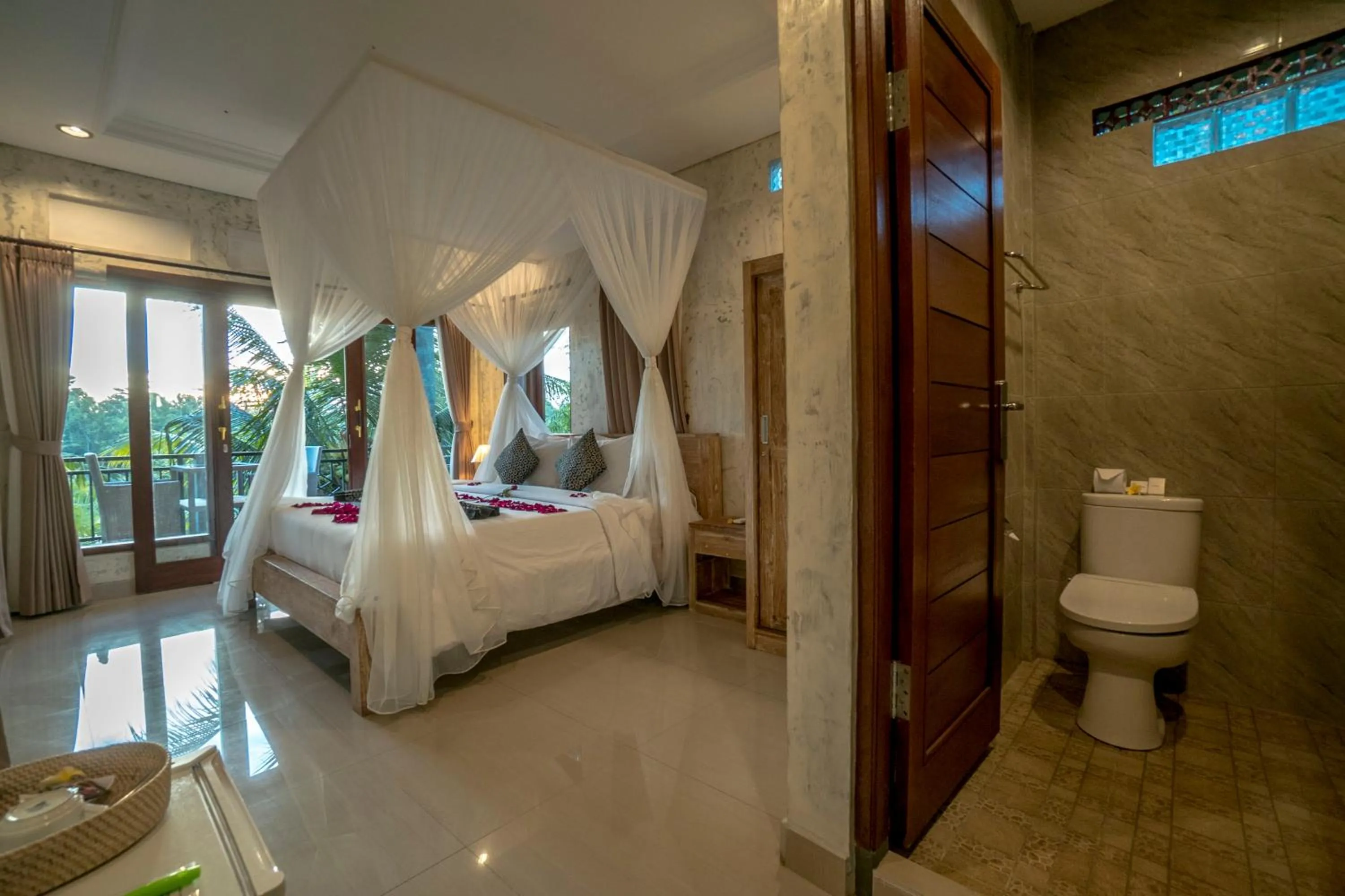 Photo of the whole room, Bed in Adi Bisma Inn by Mahaputra-CHSE Certified