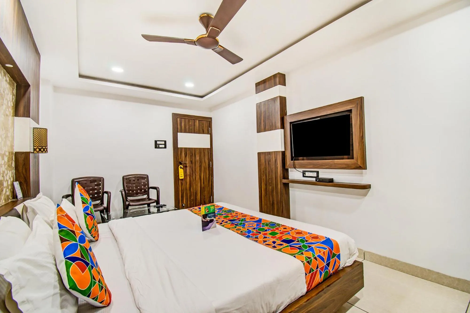 Bedroom, Bed in FabHotel Rajnandani Residency Bhawarkua