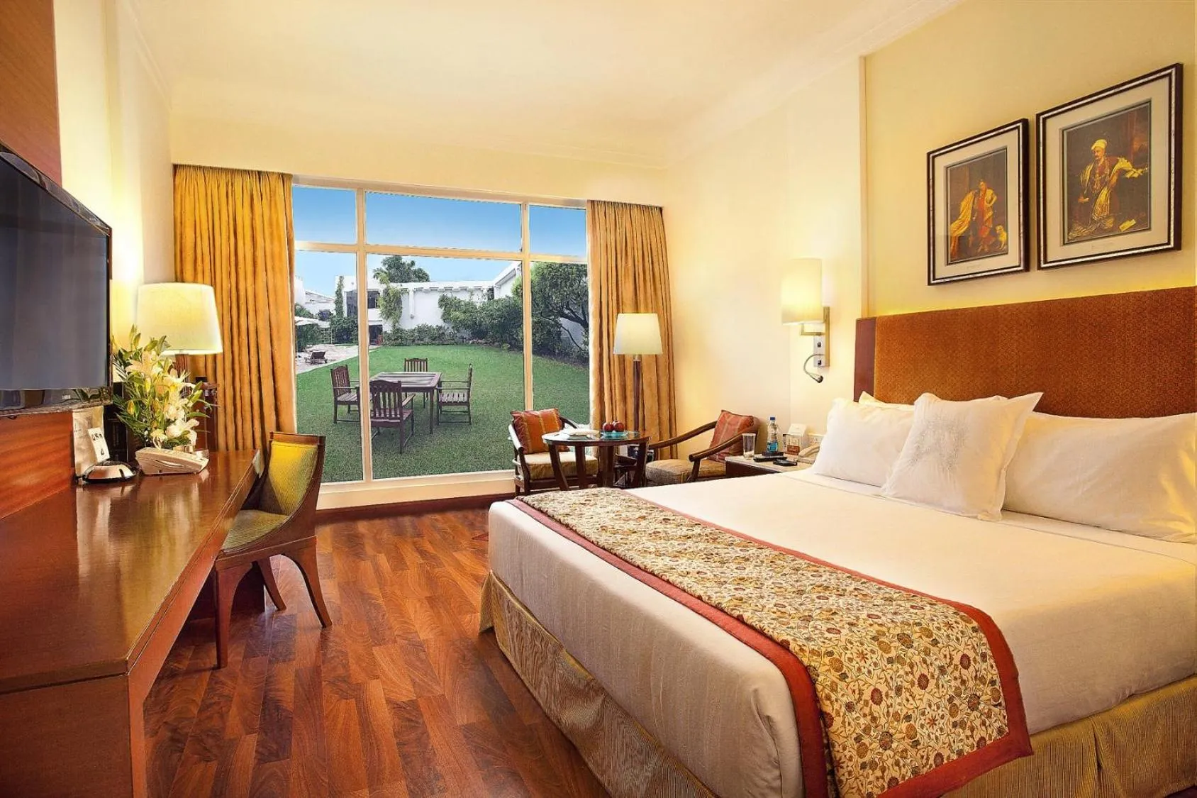 Photo of the whole room, Bed in Welcomhotel by ITC Hotels, Alkapuri, Vadodara