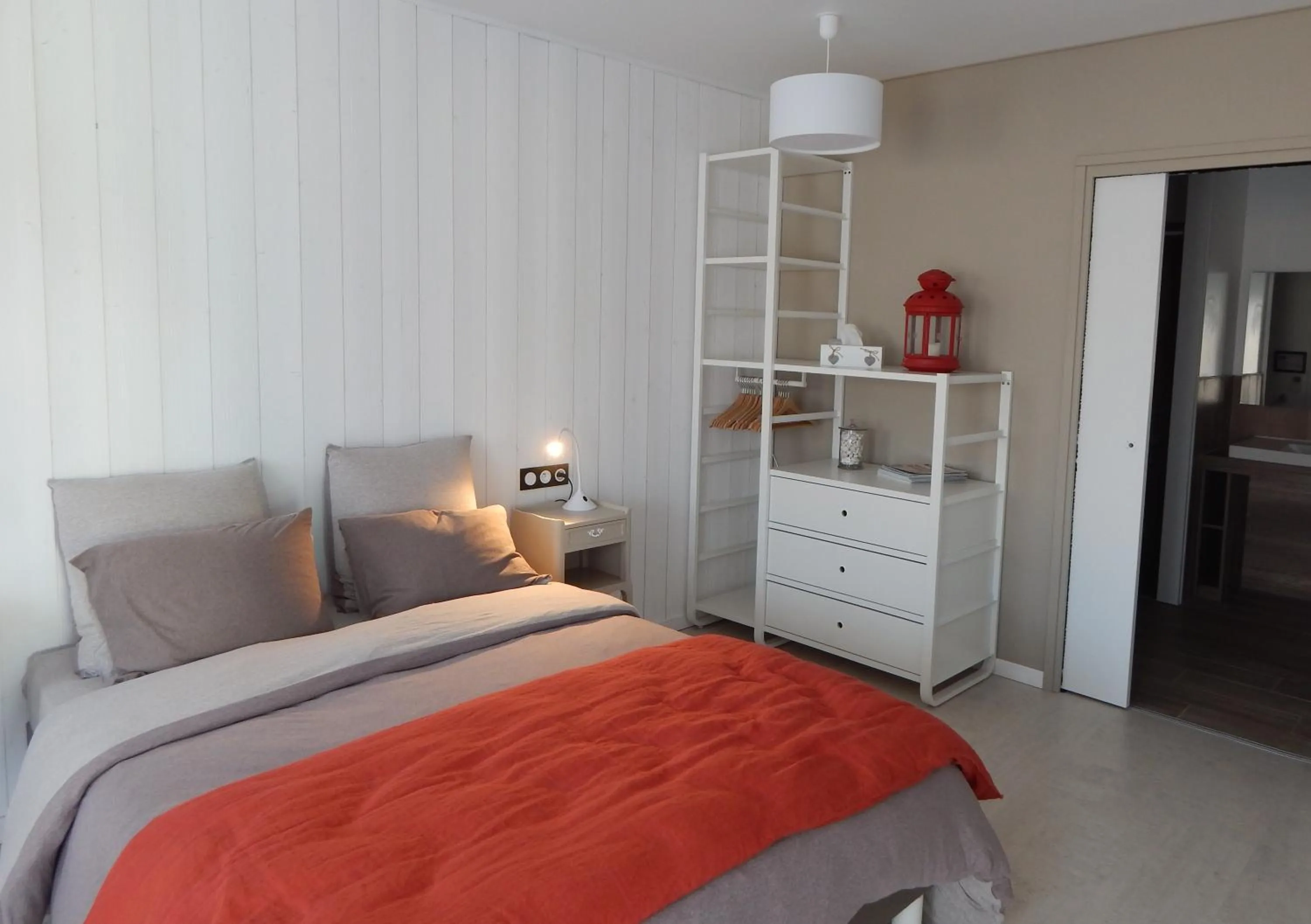 Photo of the whole room, Bed in Balade Océane