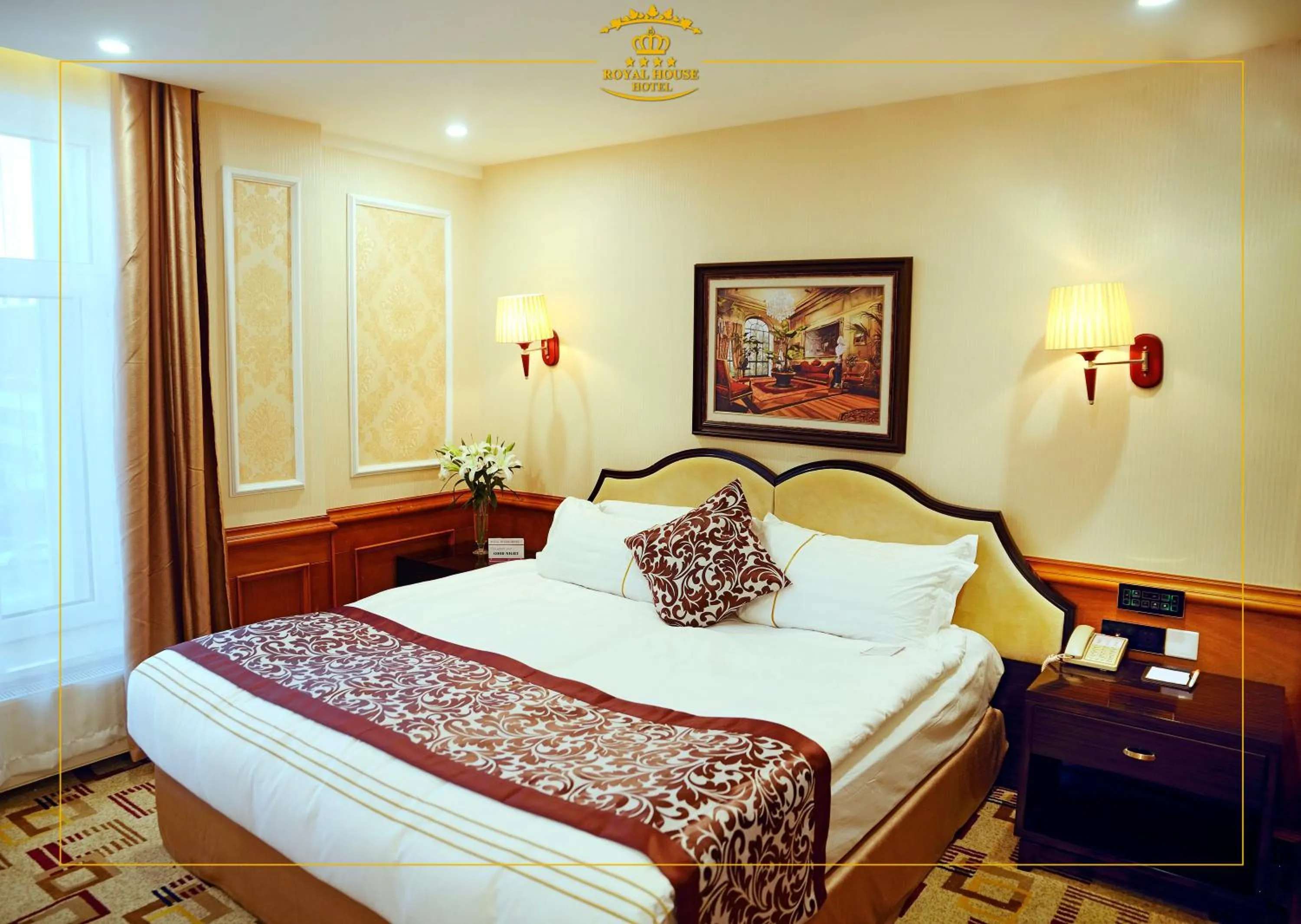 Bed in Royal House Hotel 2