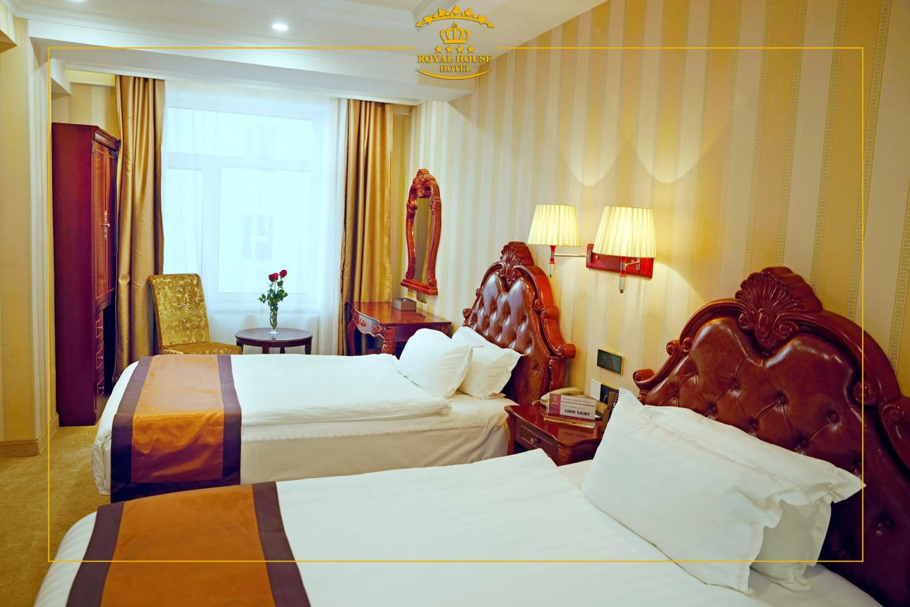 Bed in Royal House Hotel 2