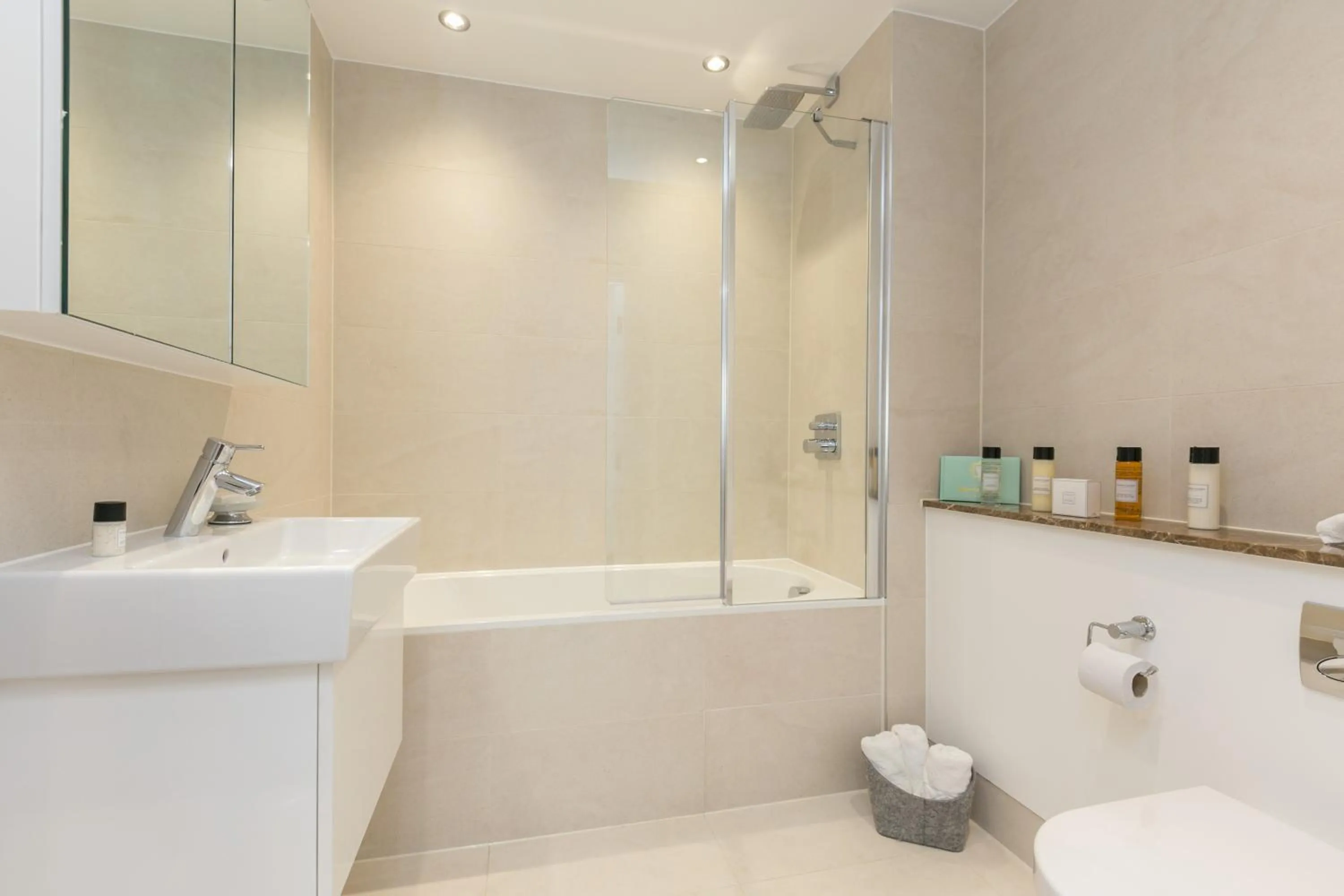 Shower, Bathroom in Urban Chic - Portobello
