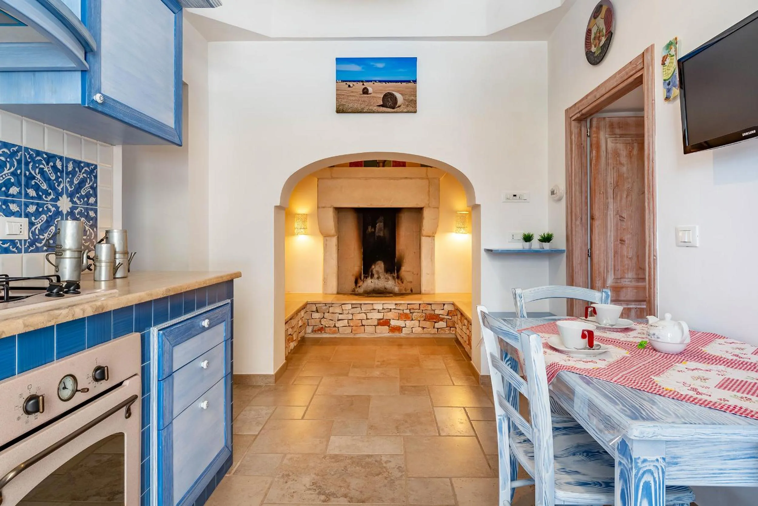 Kitchen or kitchenette in Villa Fumarola