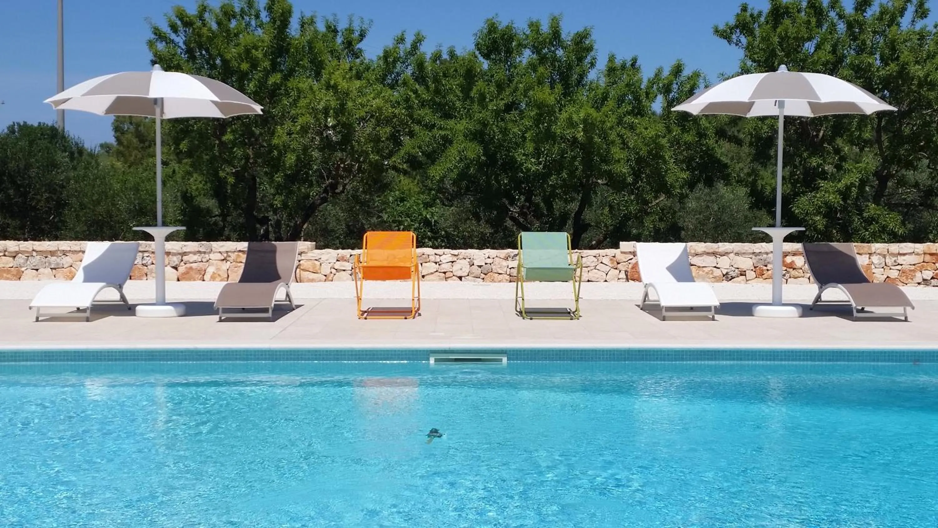 Pool view in Villa Fumarola