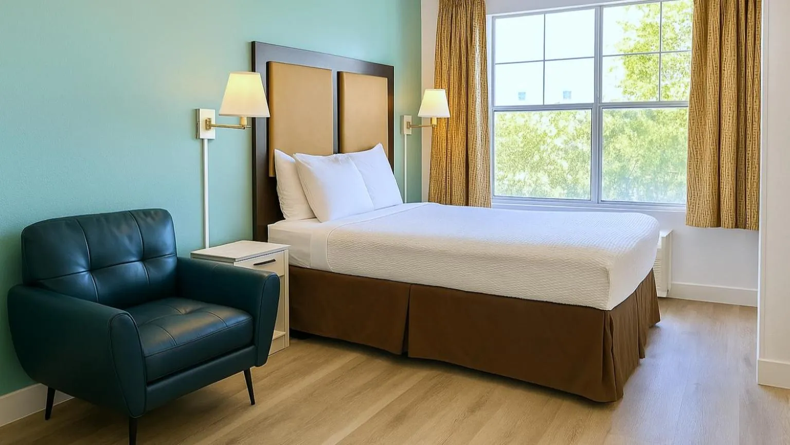 Bed in MainStay Suites Las Vegas Flamingo