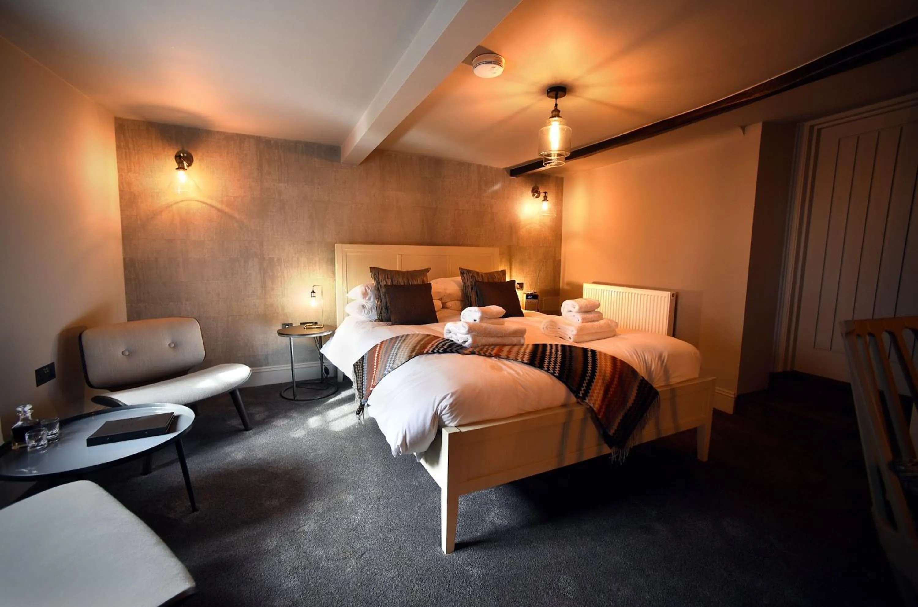 Bedroom, Bed in The Chequers Inn, Thornham