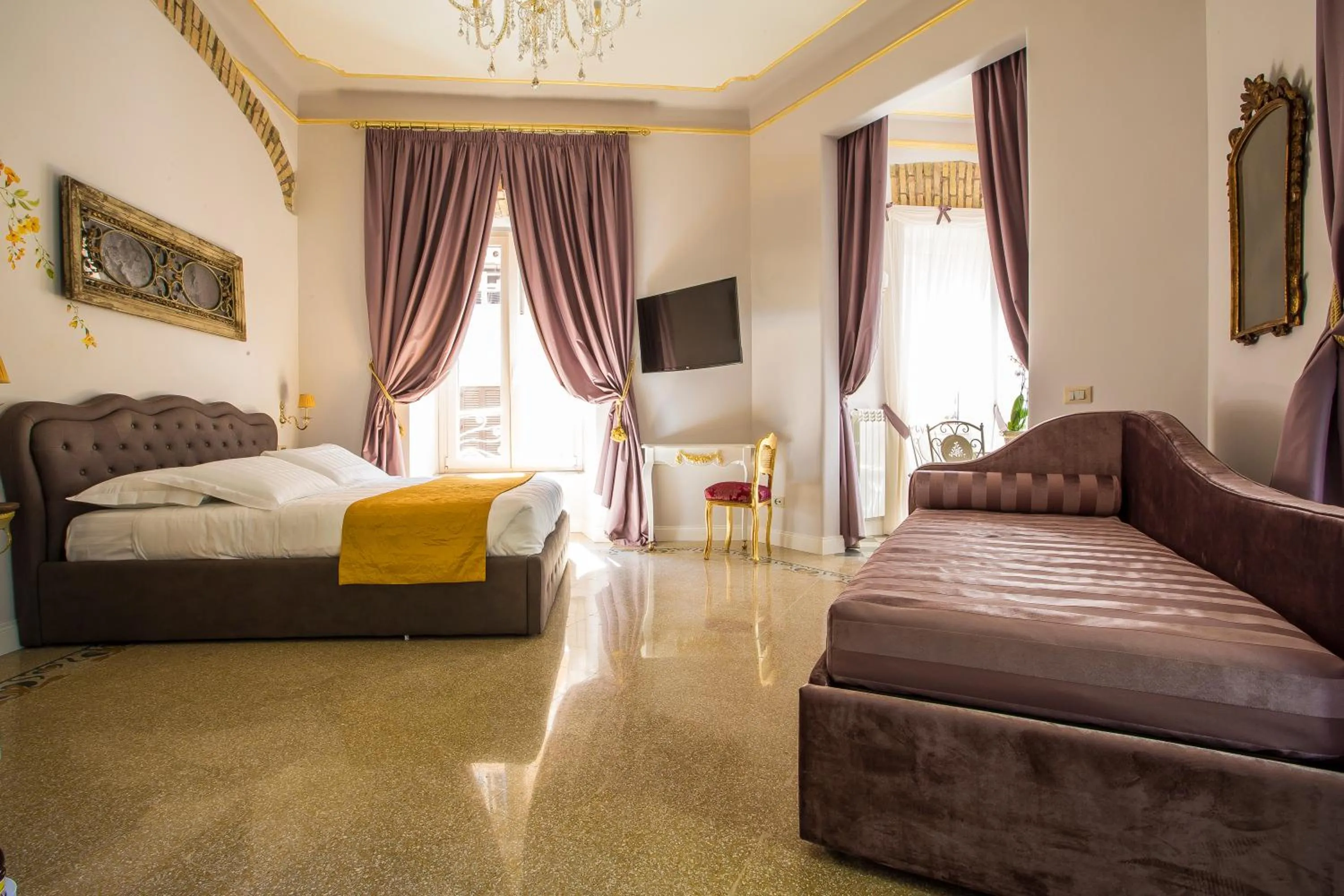 Bed in Trastevere Royal Suite