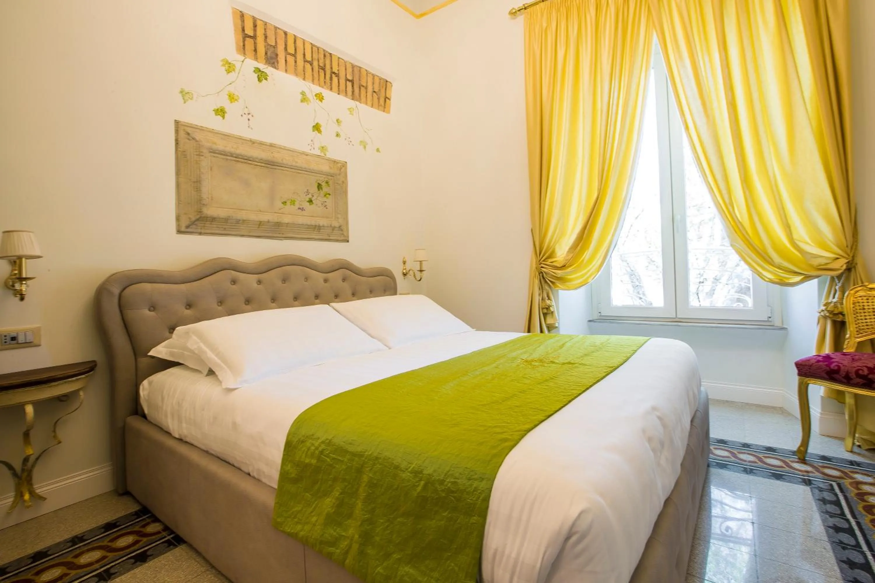 Bed in Trastevere Royal Suite