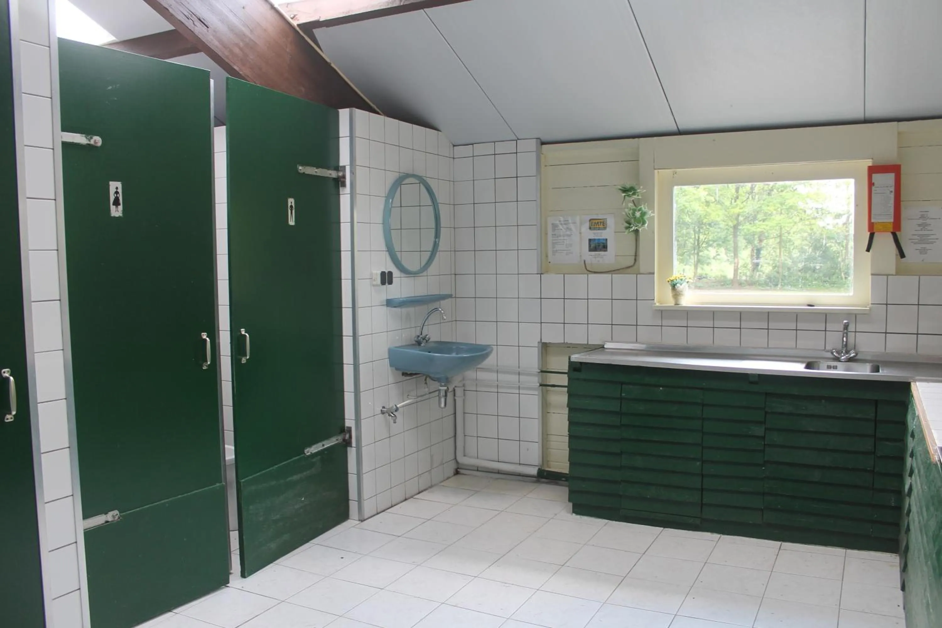 Bathroom in Pipowagen
