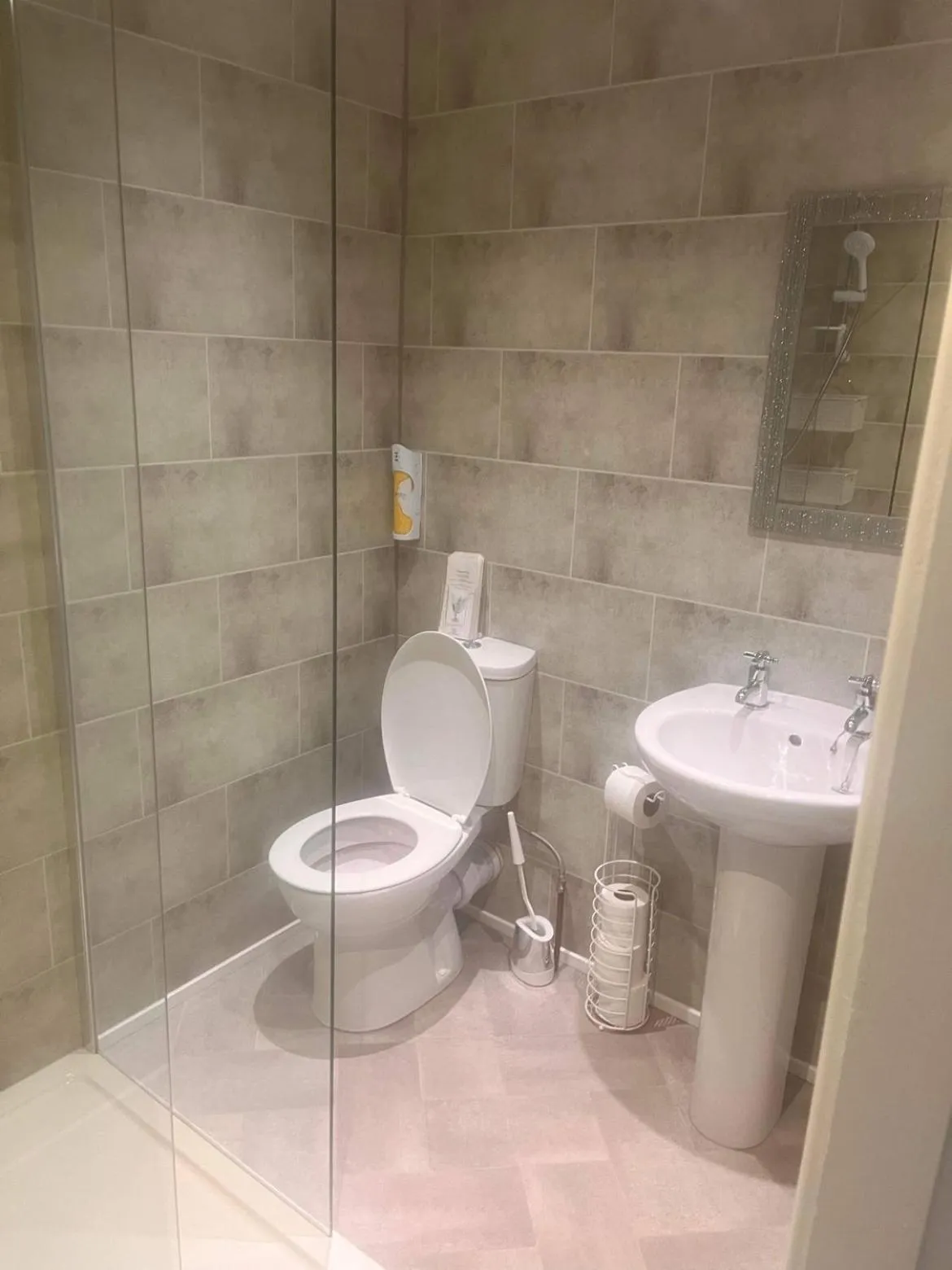 Shower in The Oxfordshire