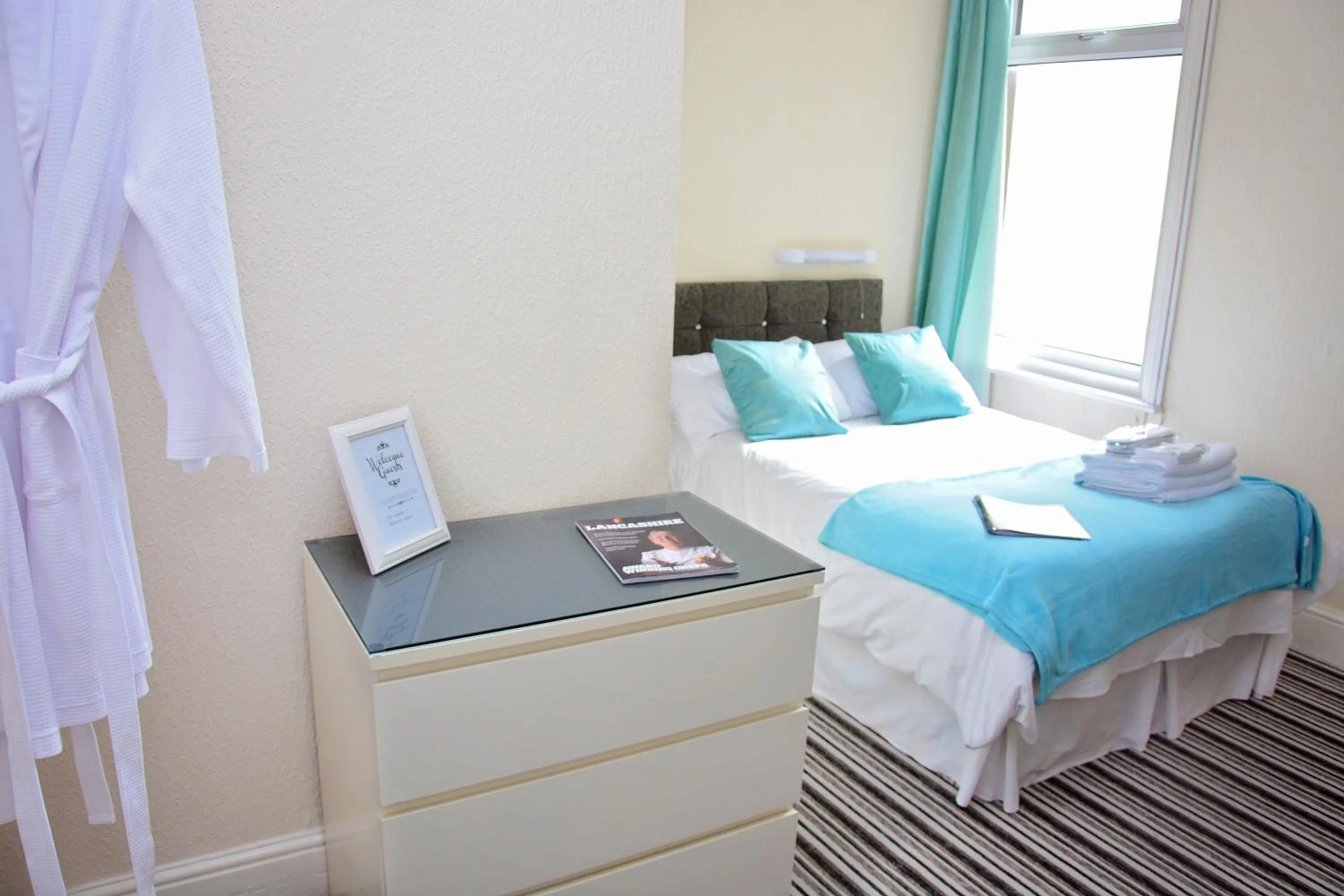 Bedroom, Bed in The Oxfordshire