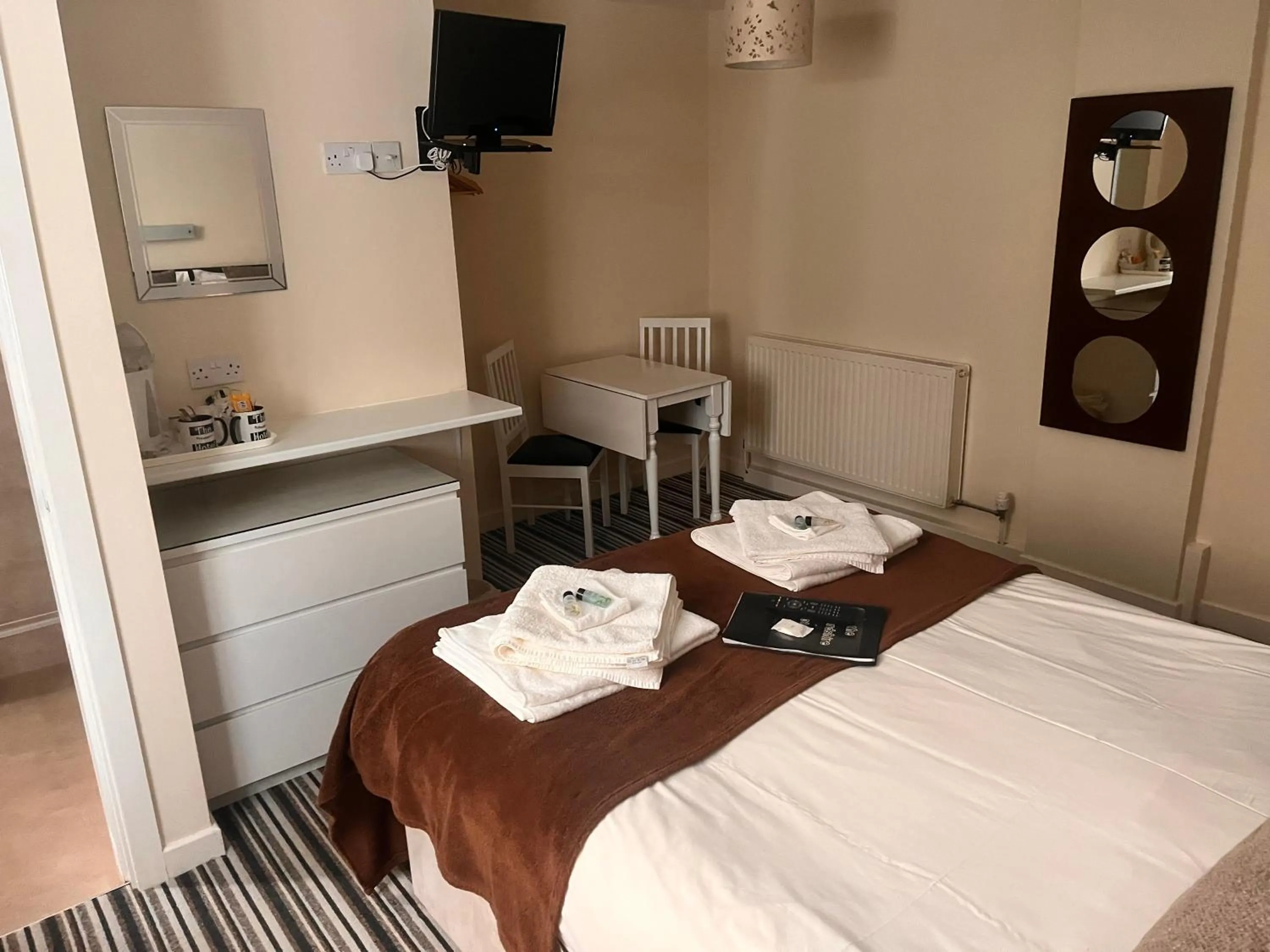 Bedroom, Bed in The Oxfordshire