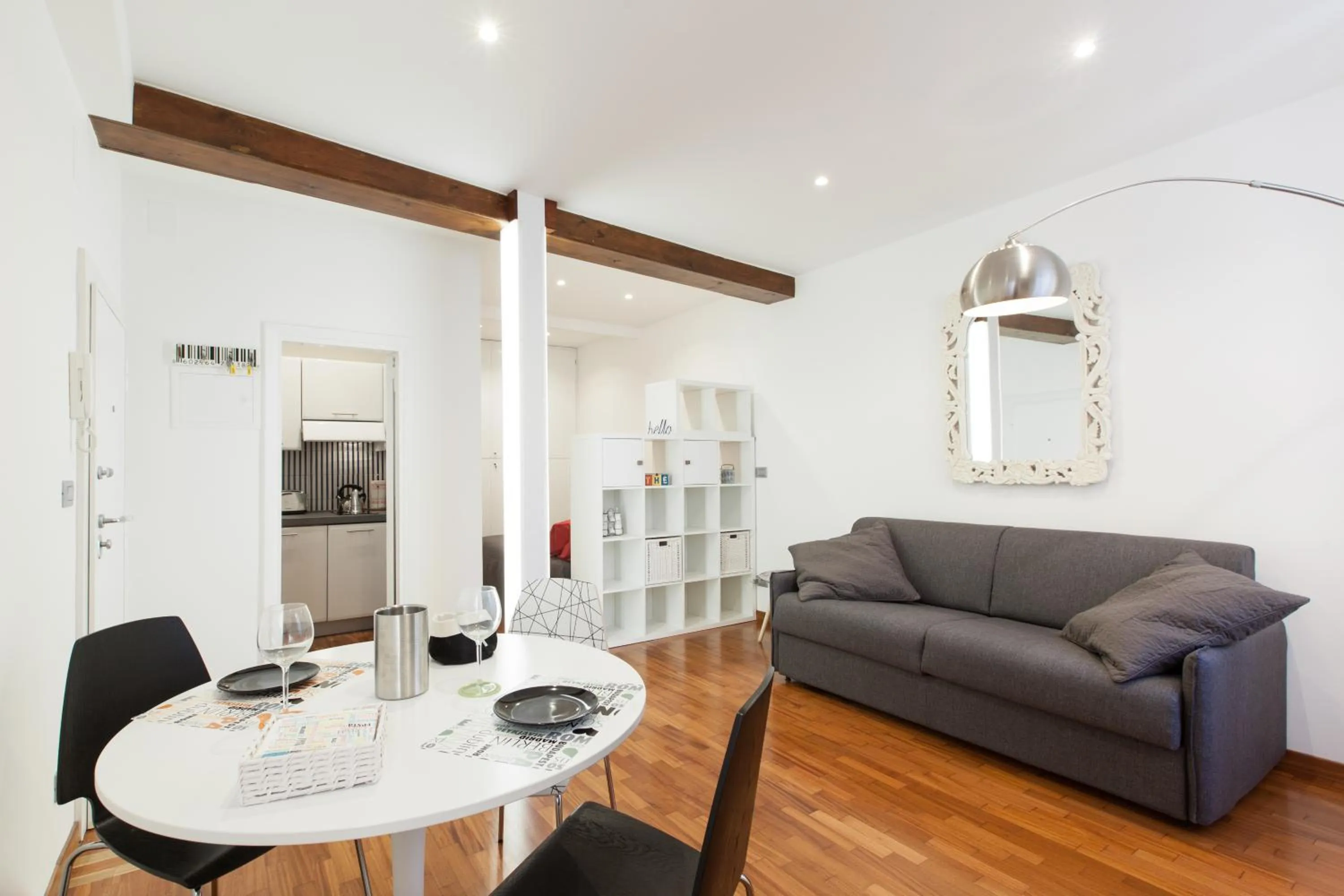 Living room in Urbana Lodge, Monti