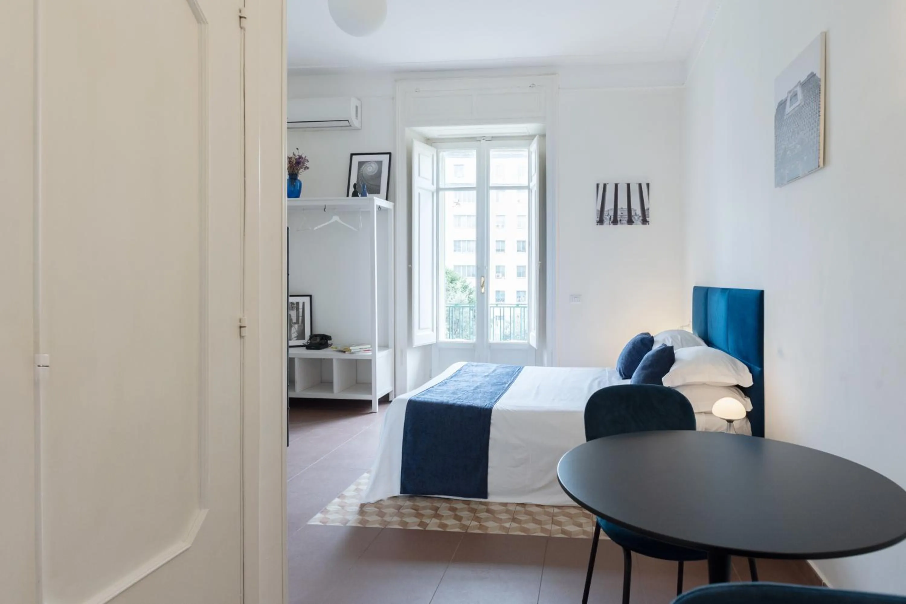 Photo of the whole room, Bed in Una Notte al Museo