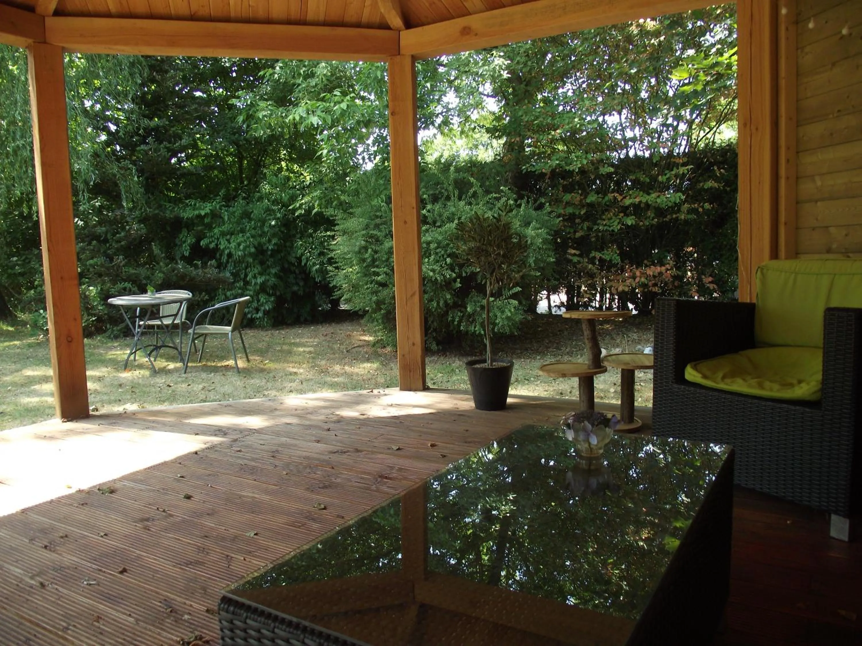 Garden in B&B Landgoed Sonneborghe