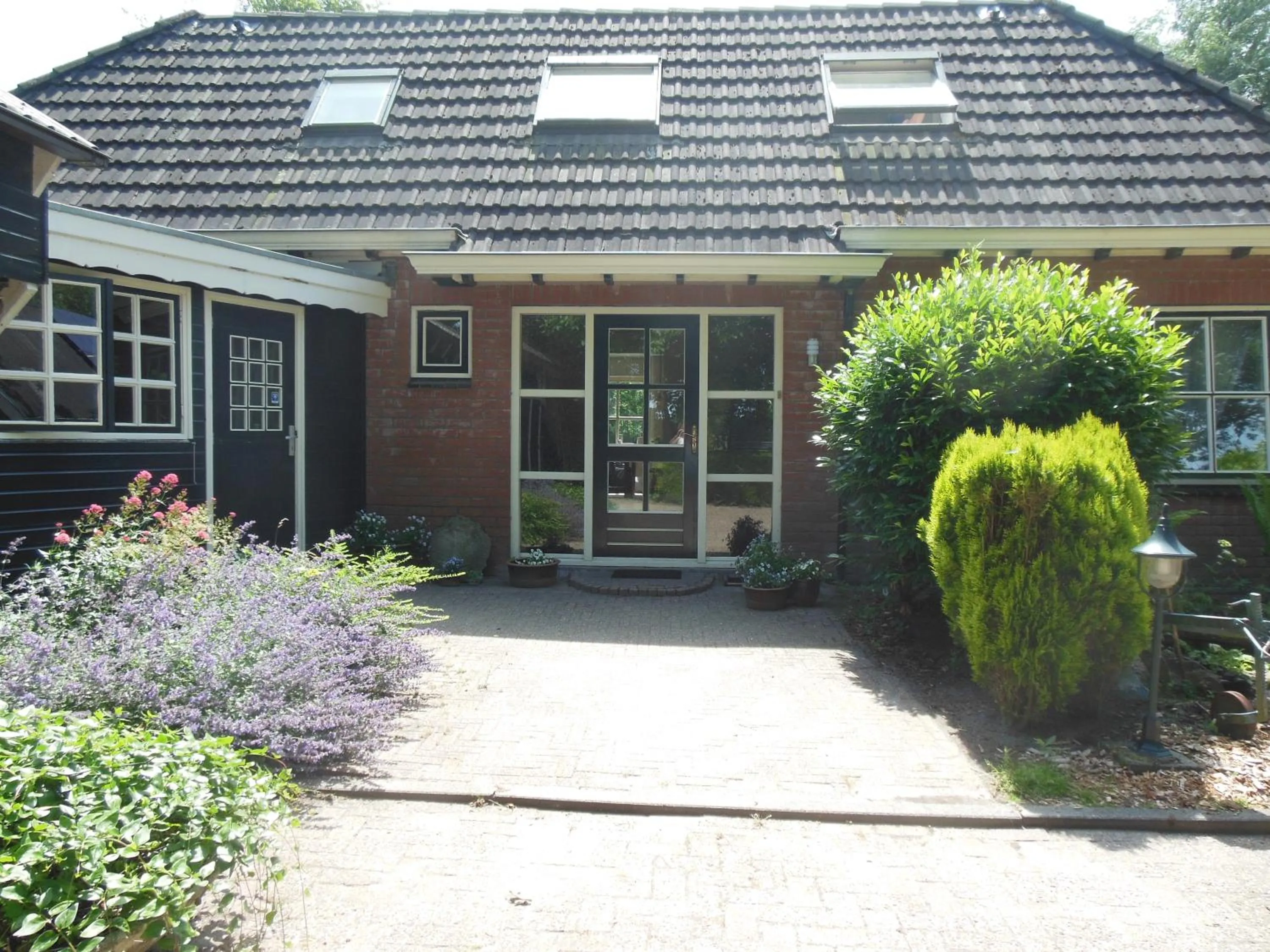 Facade/entrance in B&B Landgoed Sonneborghe