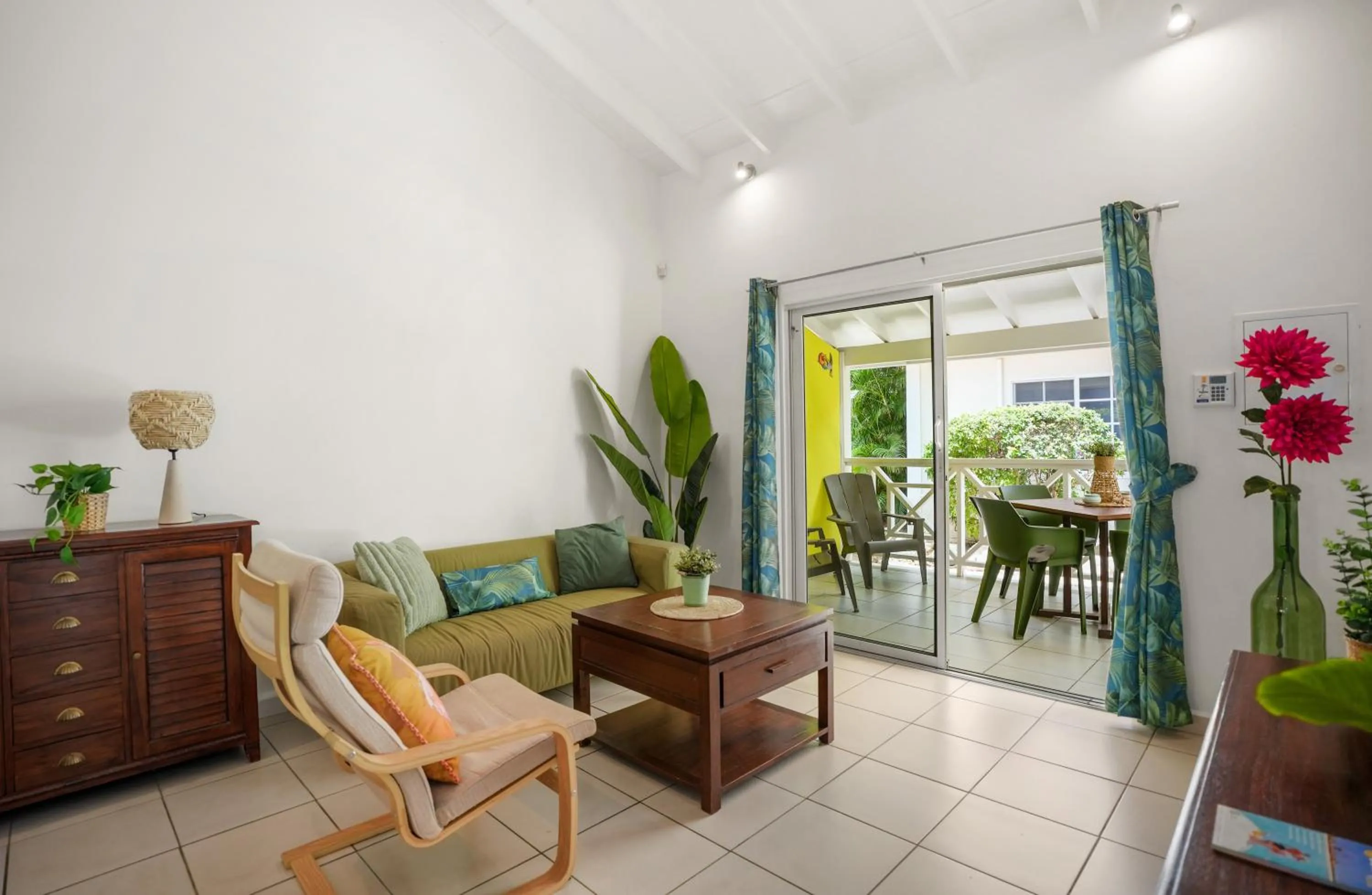 Blue Marlin Apartments, nabij Mambo Beach