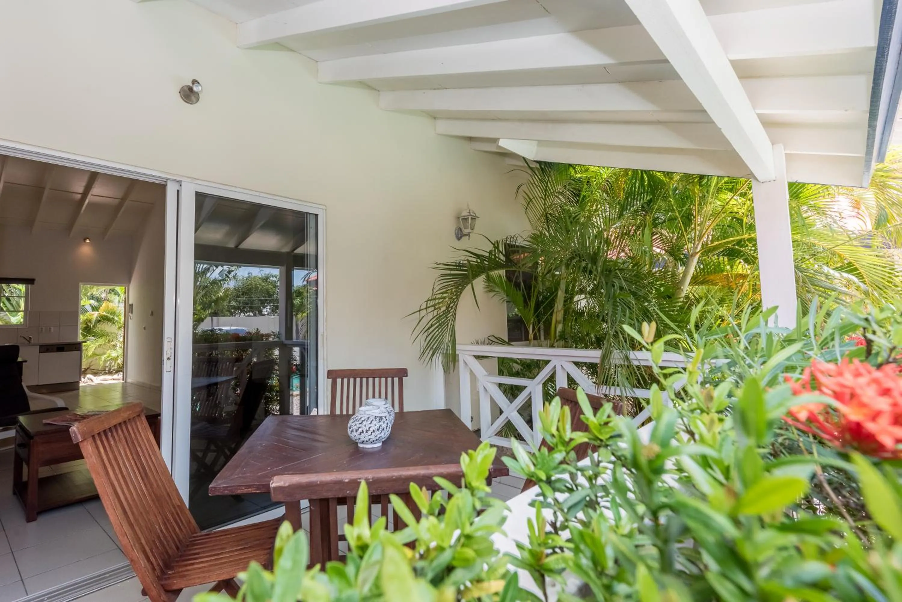 Blue Marlin Apartments, nabij Mambo Beach