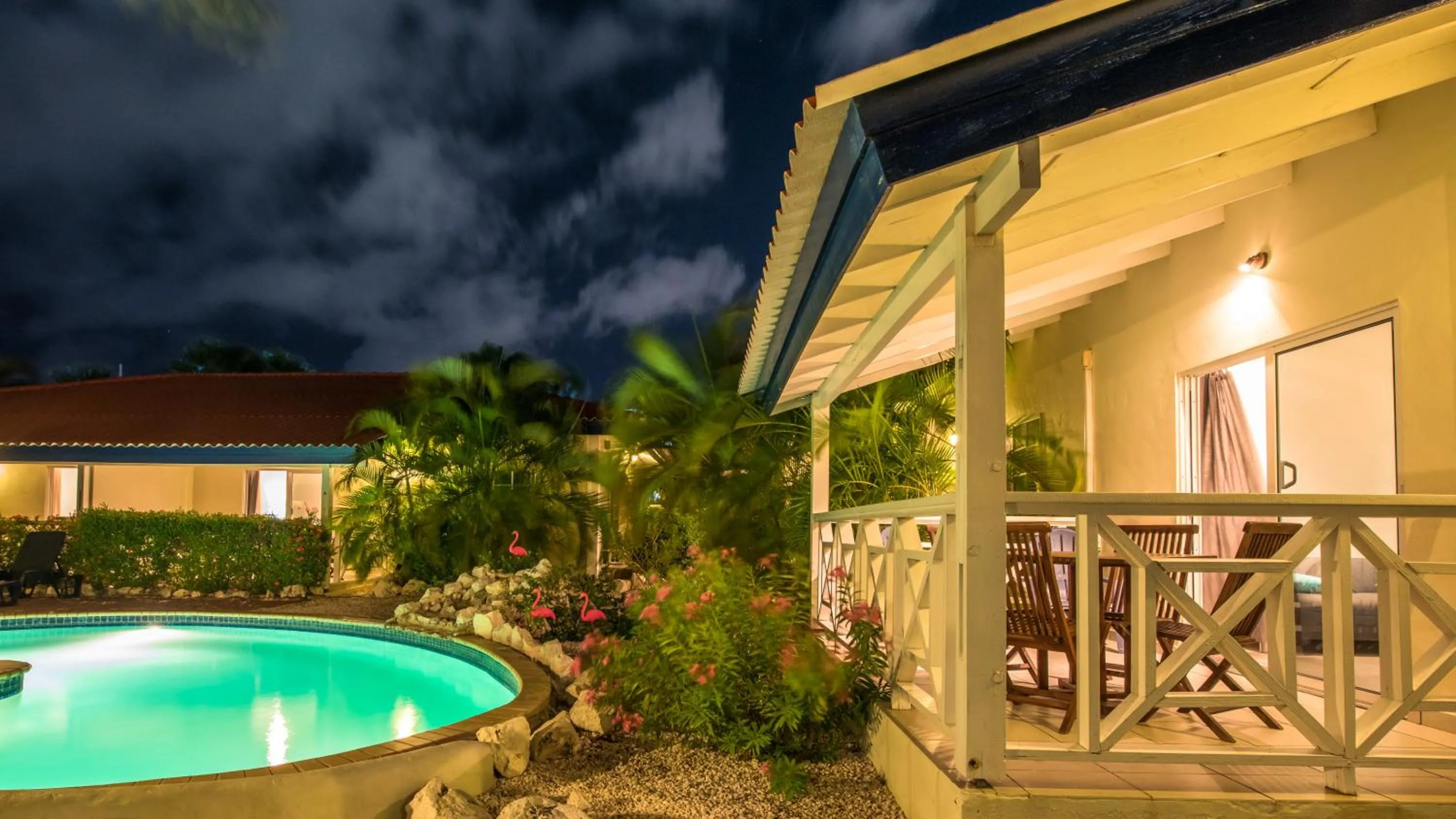 Blue Marlin Apartments, nabij Mambo Beach