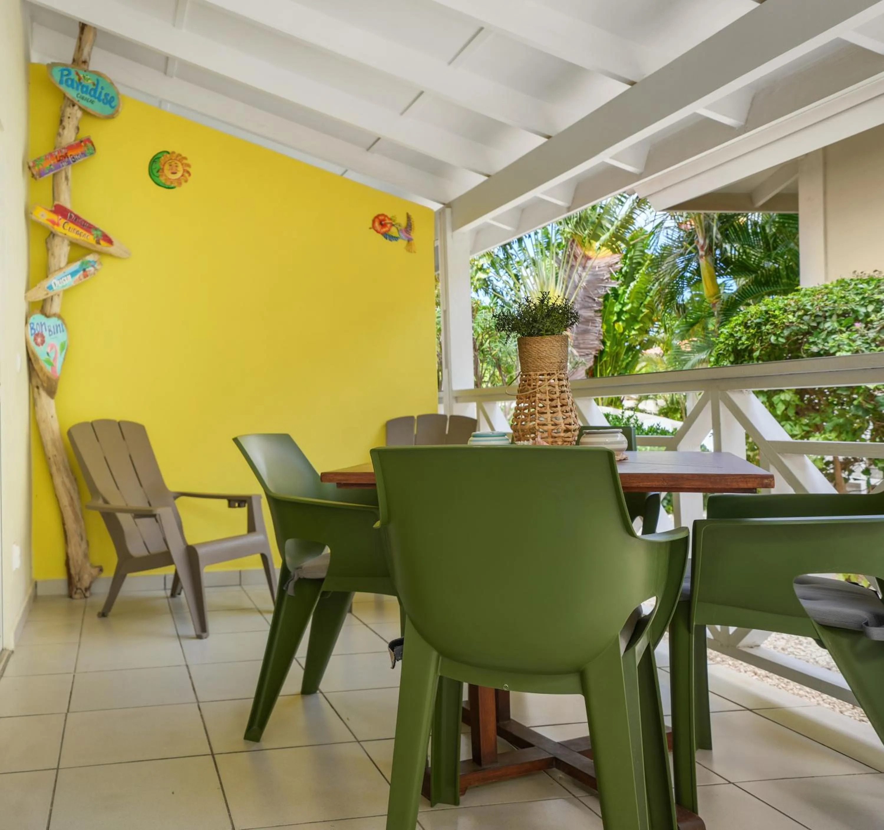 Blue Marlin Apartments, nabij Mambo Beach