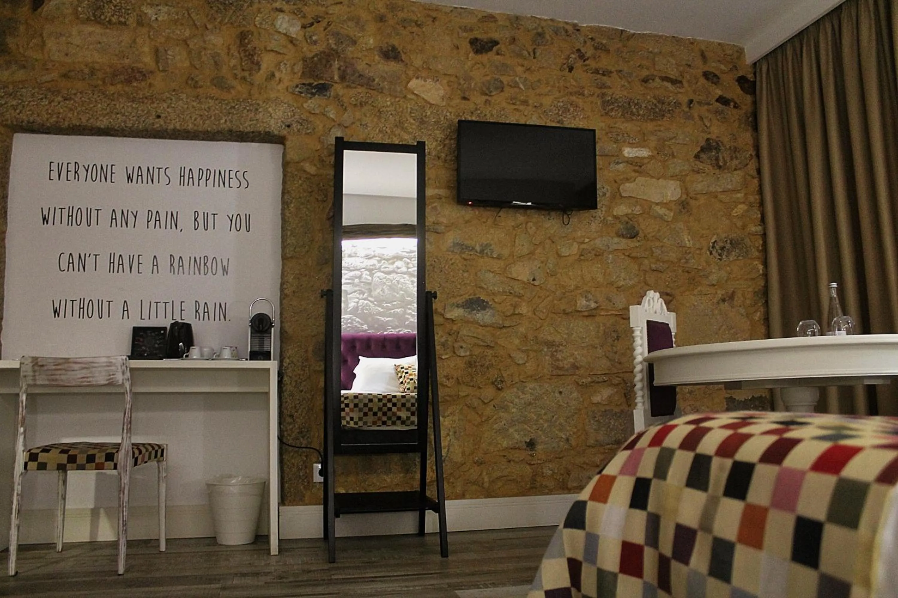 TV and multimedia, Bed in Art'Otel Barcelos