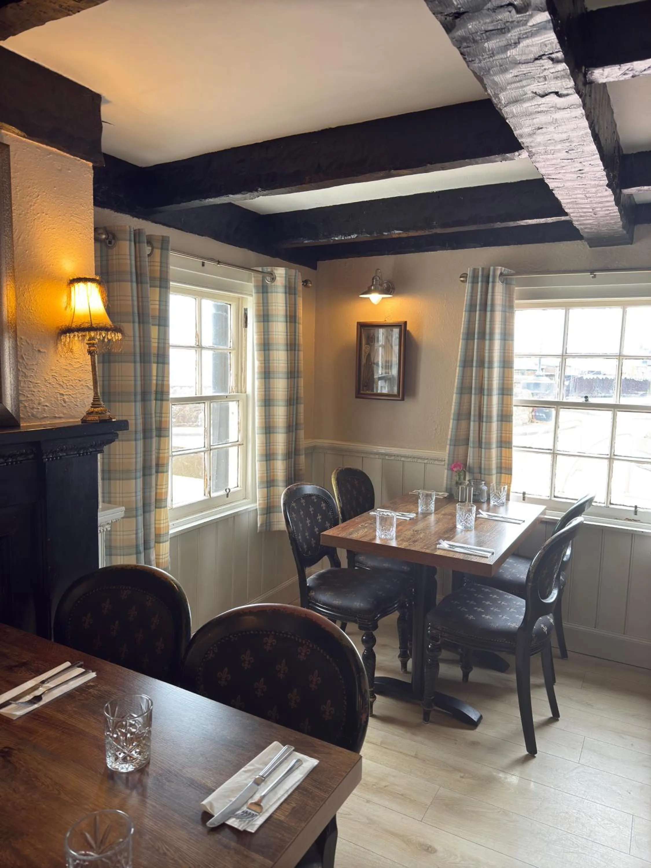 Restaurant/places to eat in The Old Brewhouse