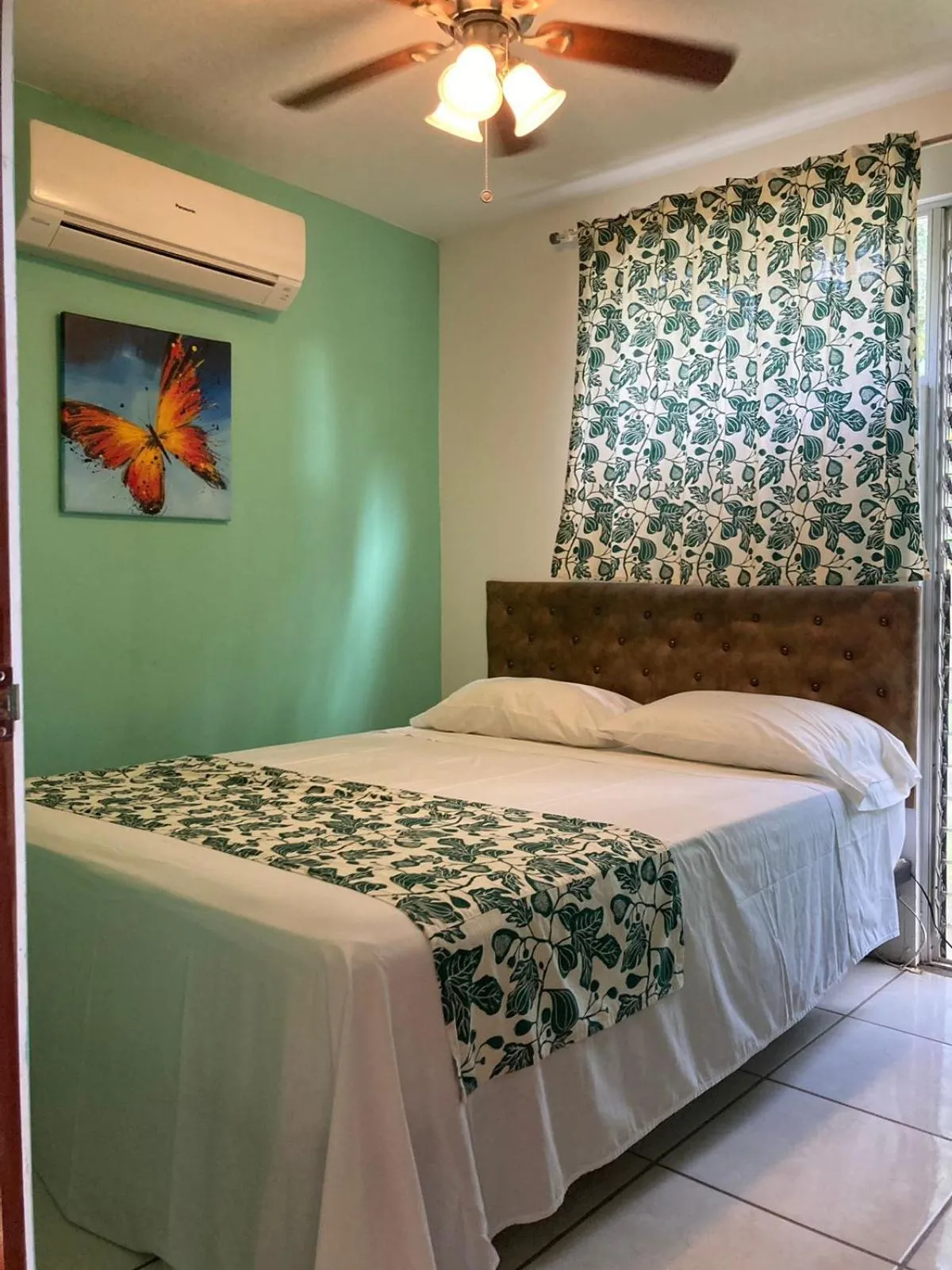 Bed in Nueva Villa Paraíso Four Villas