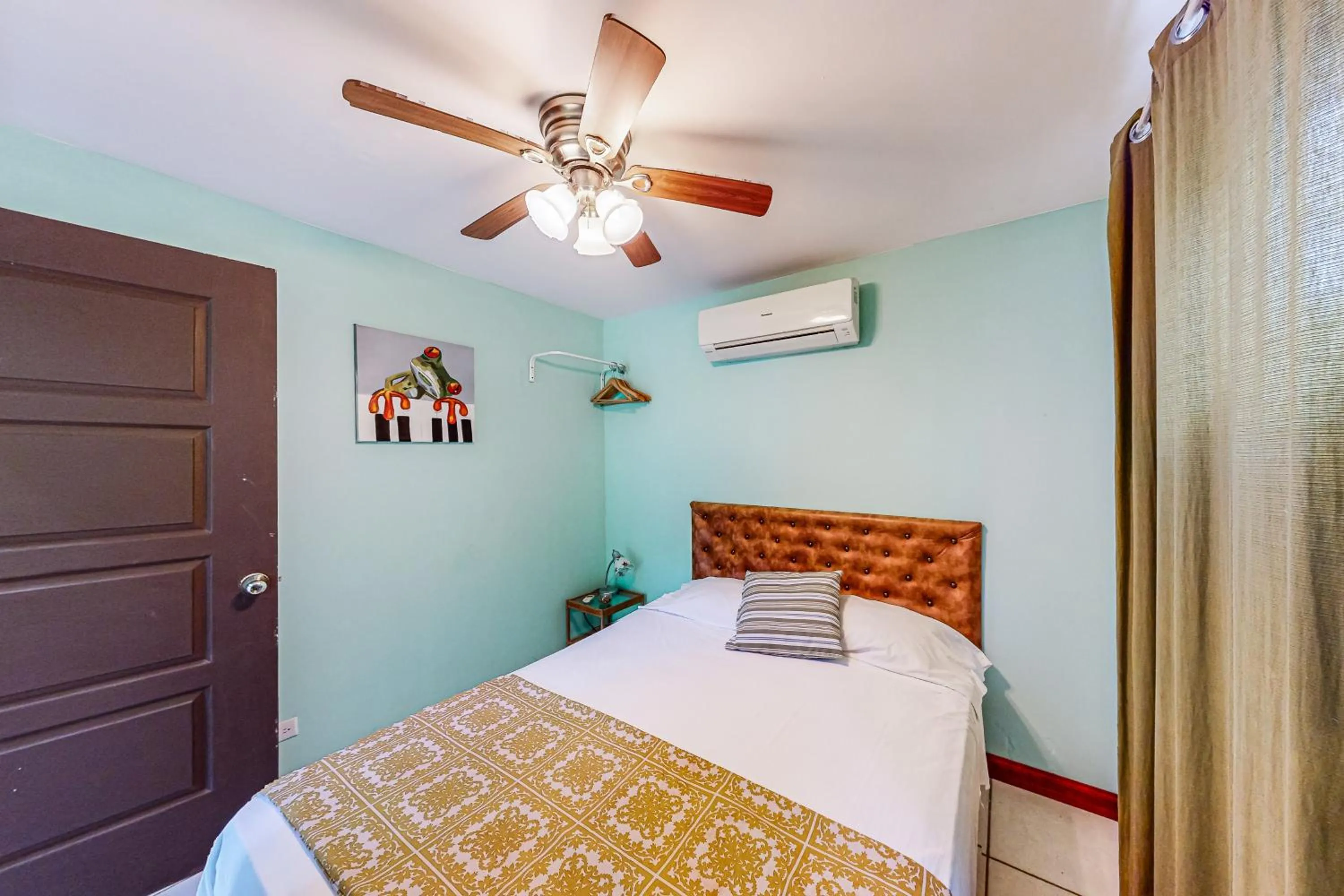 Bed in Nueva Villa Paraíso Four Villas