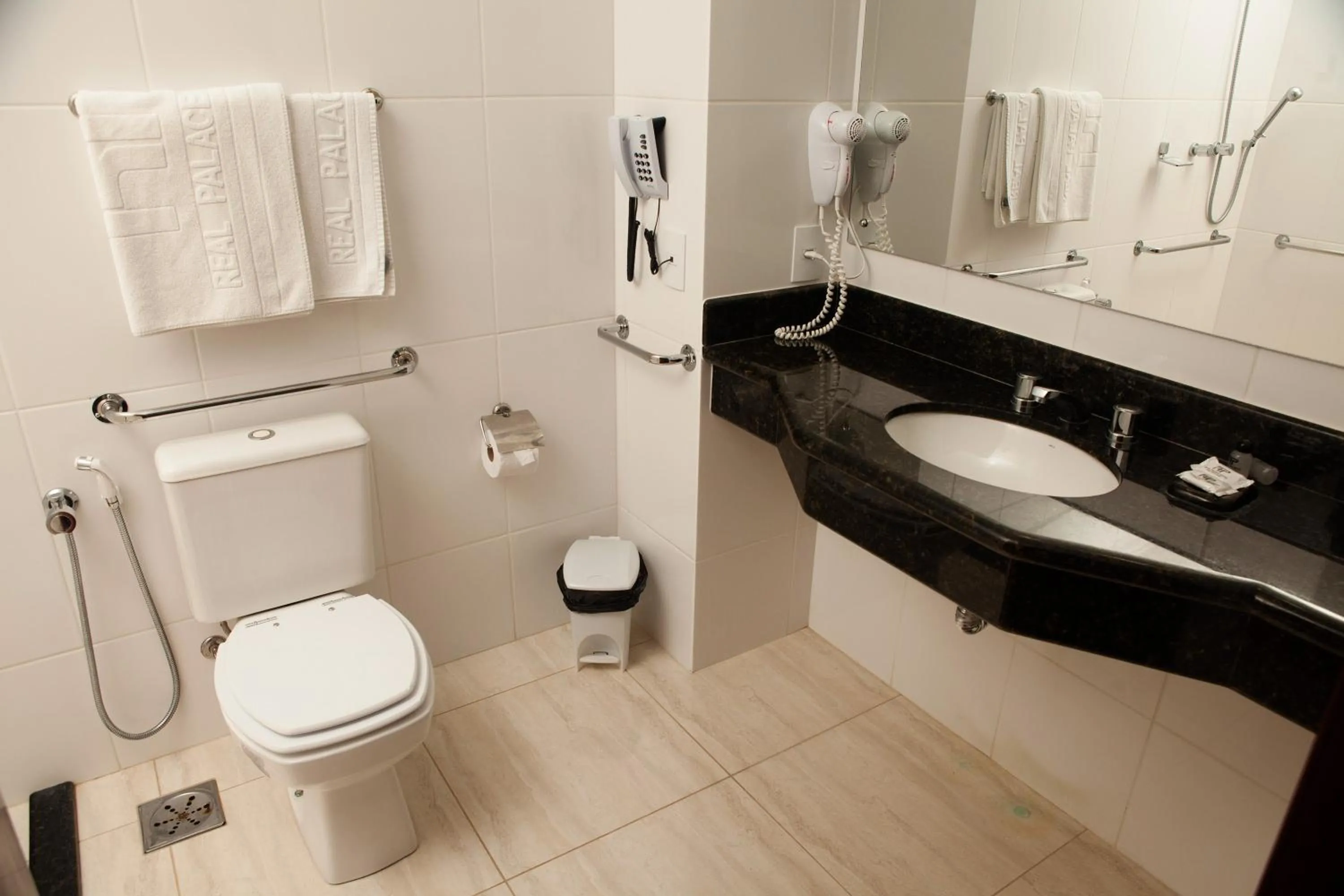 Bathroom in Real Palace Hotel