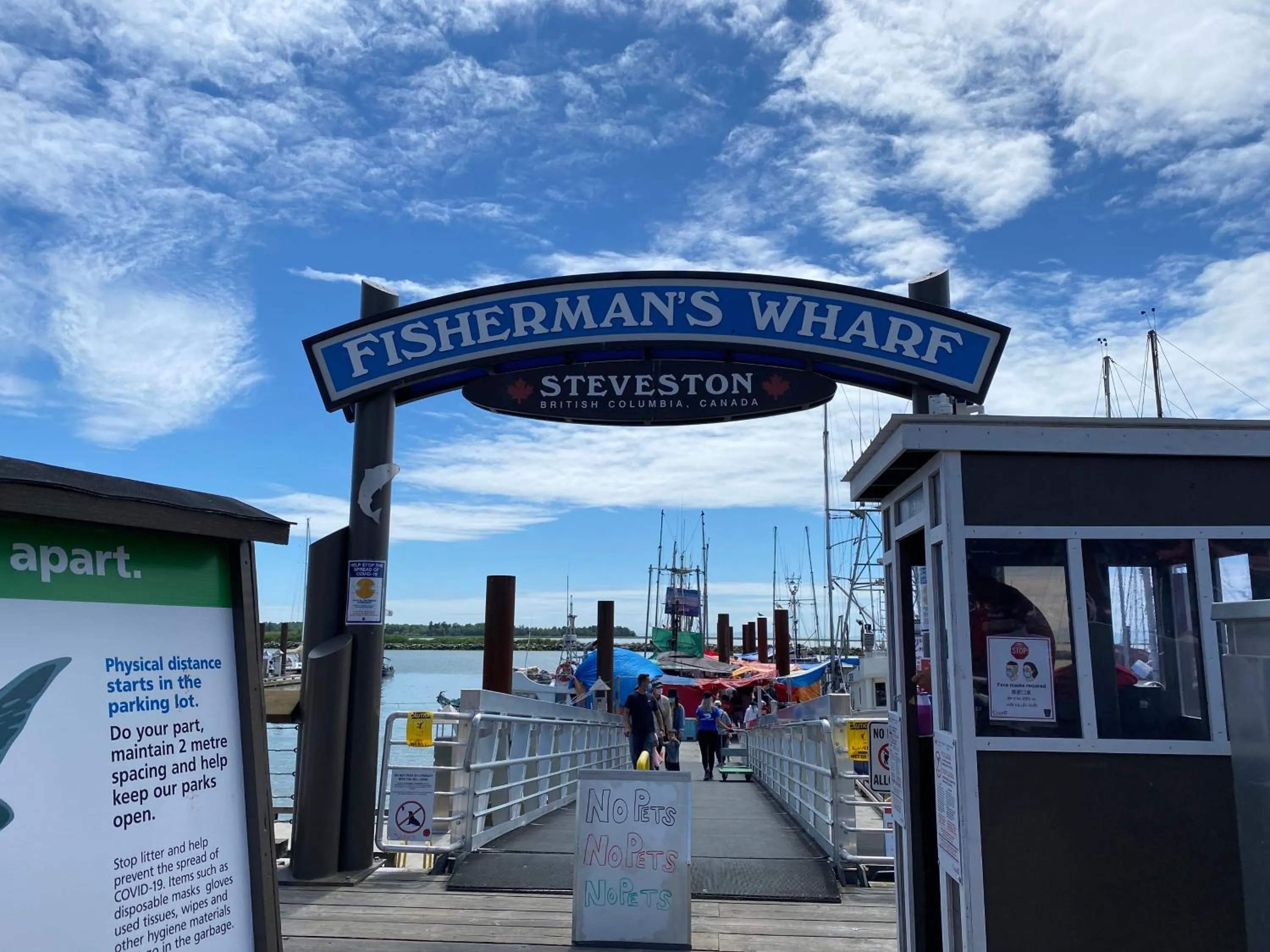 YVR Vickie’s Bed and Breakfast