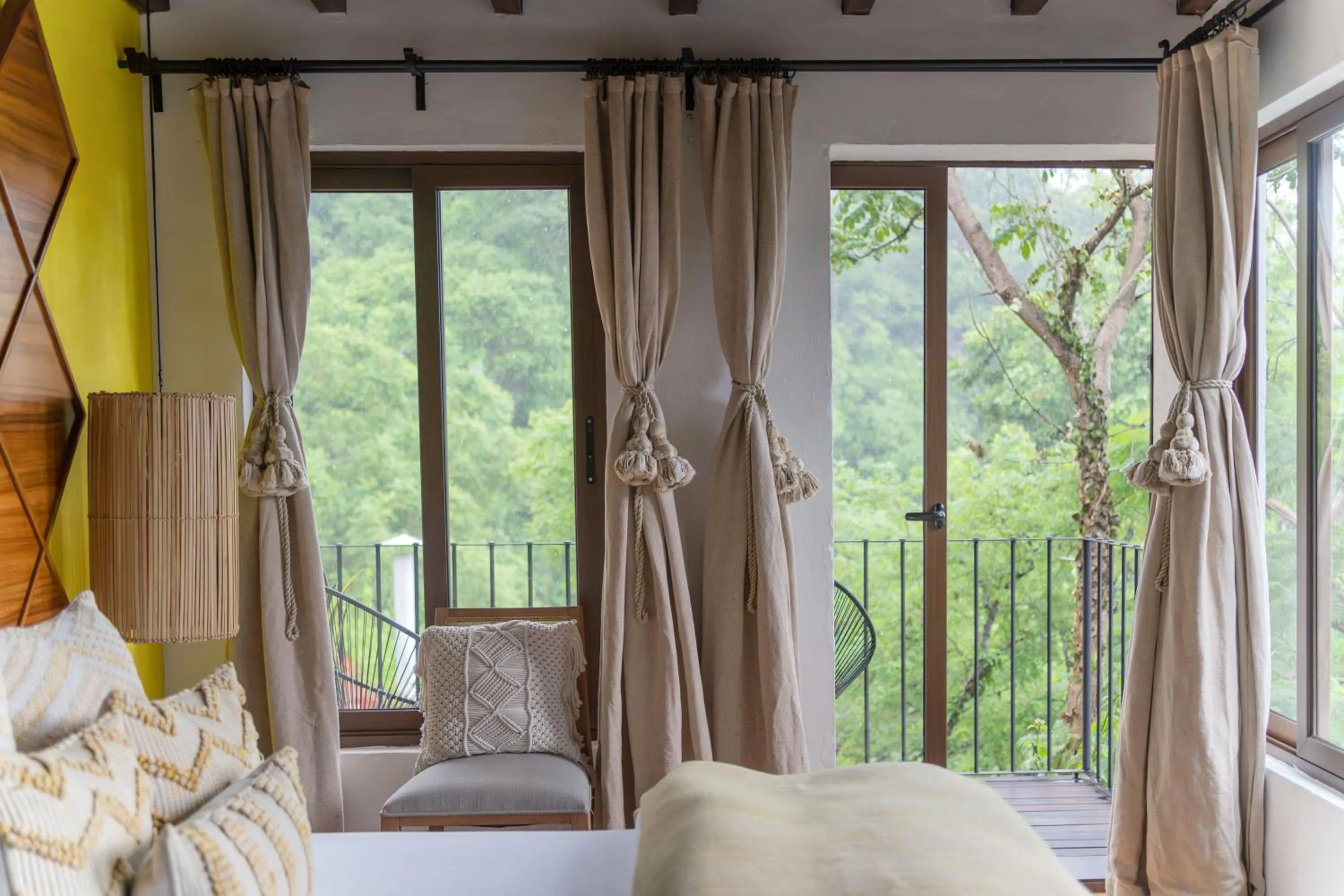 Natural landscape, Bed in Hotel Casa Palopo