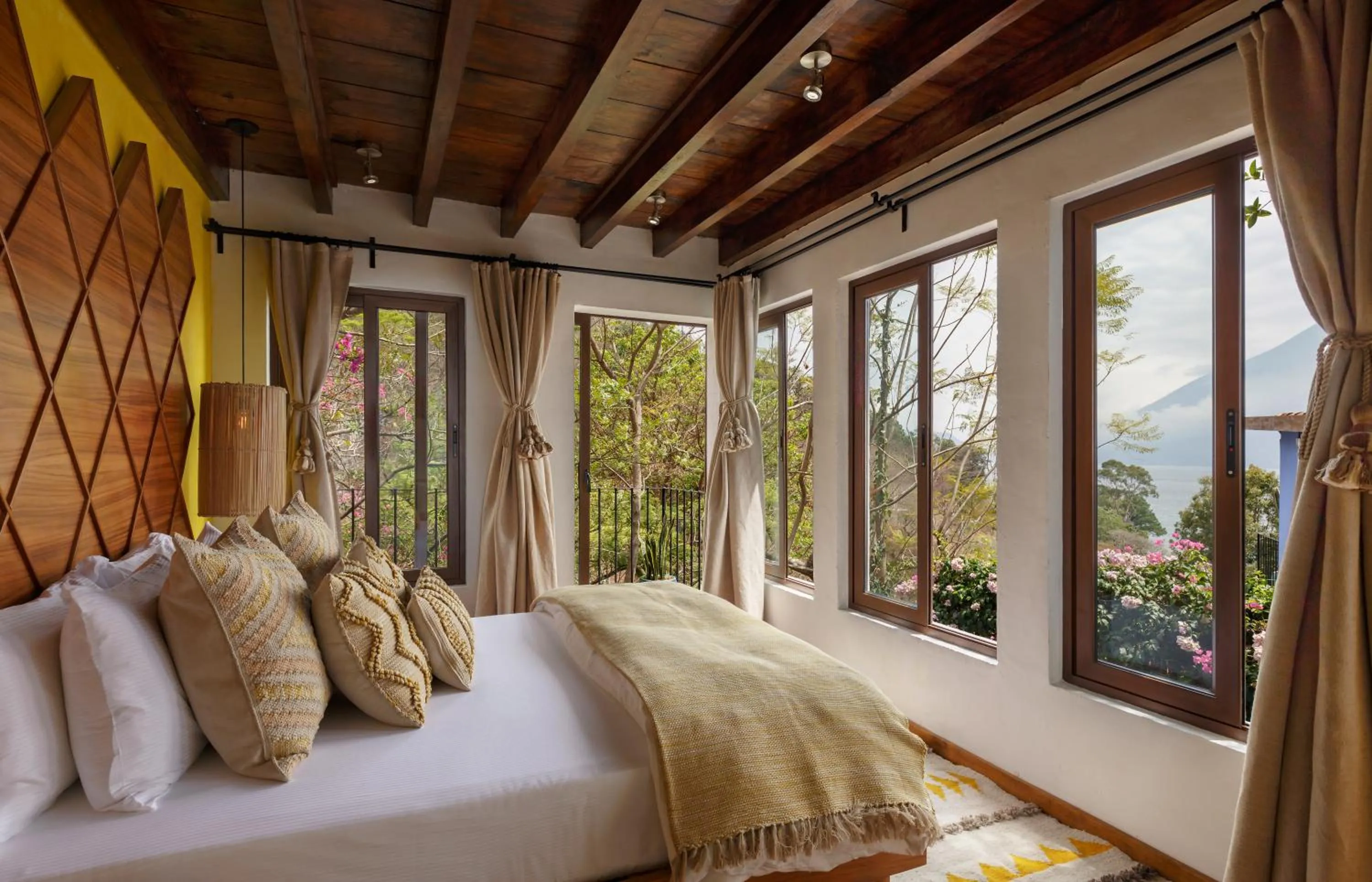 Bed in Hotel Casa Palopo