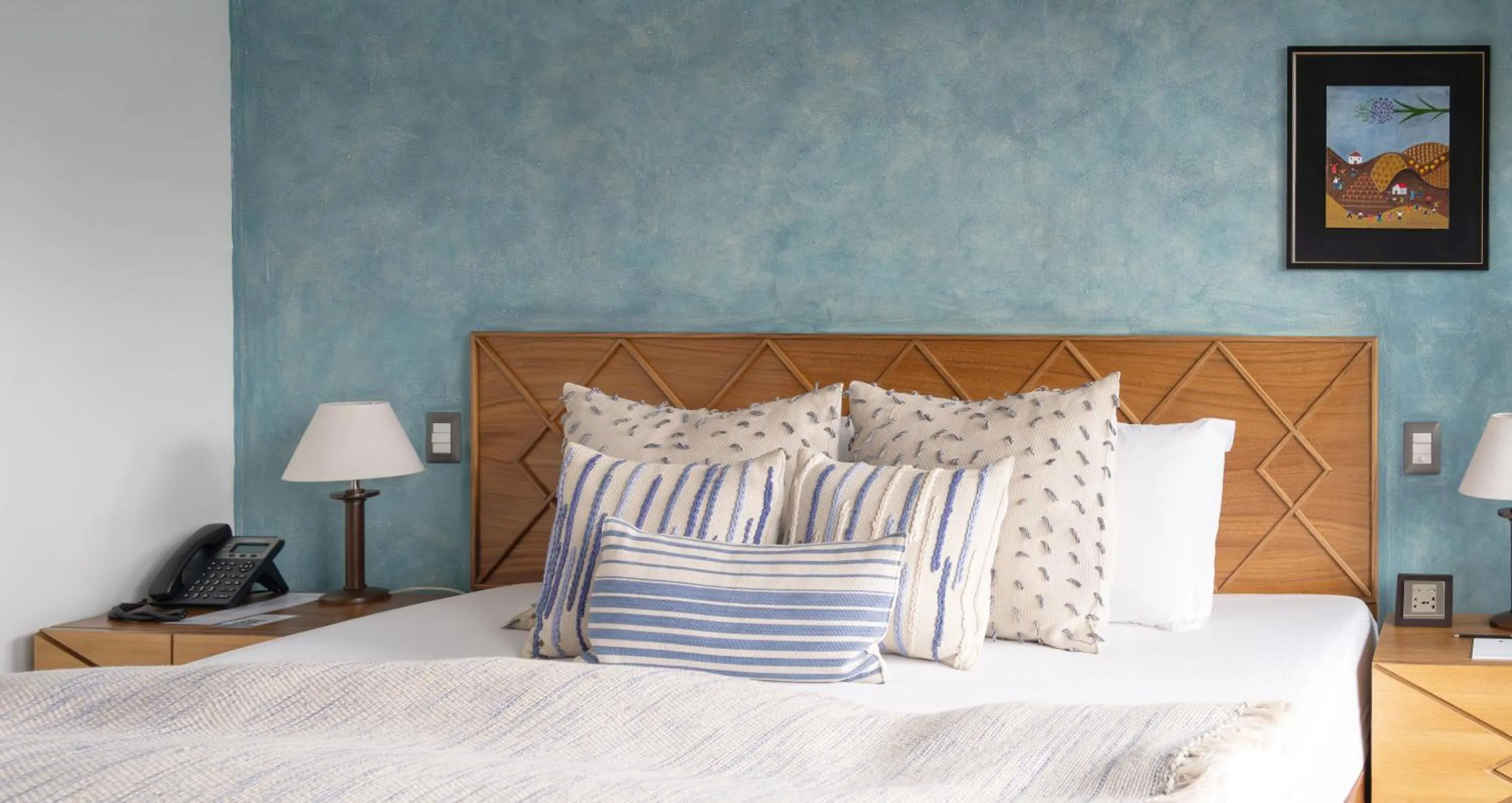 Bedroom, Bed in Hotel Casa Palopo