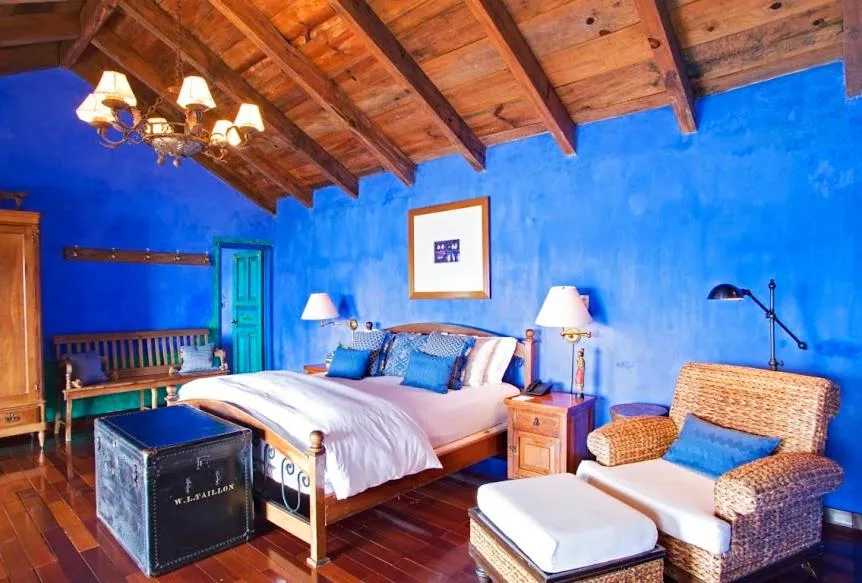 Bedroom, Bed in Hotel Casa Palopo