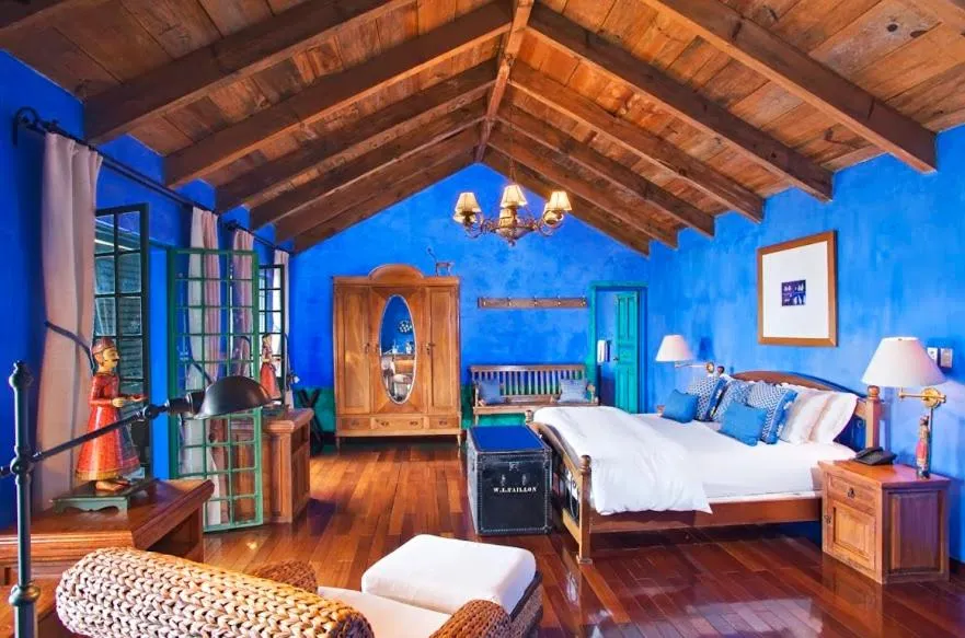 Seating area, Bed in Hotel Casa Palopo