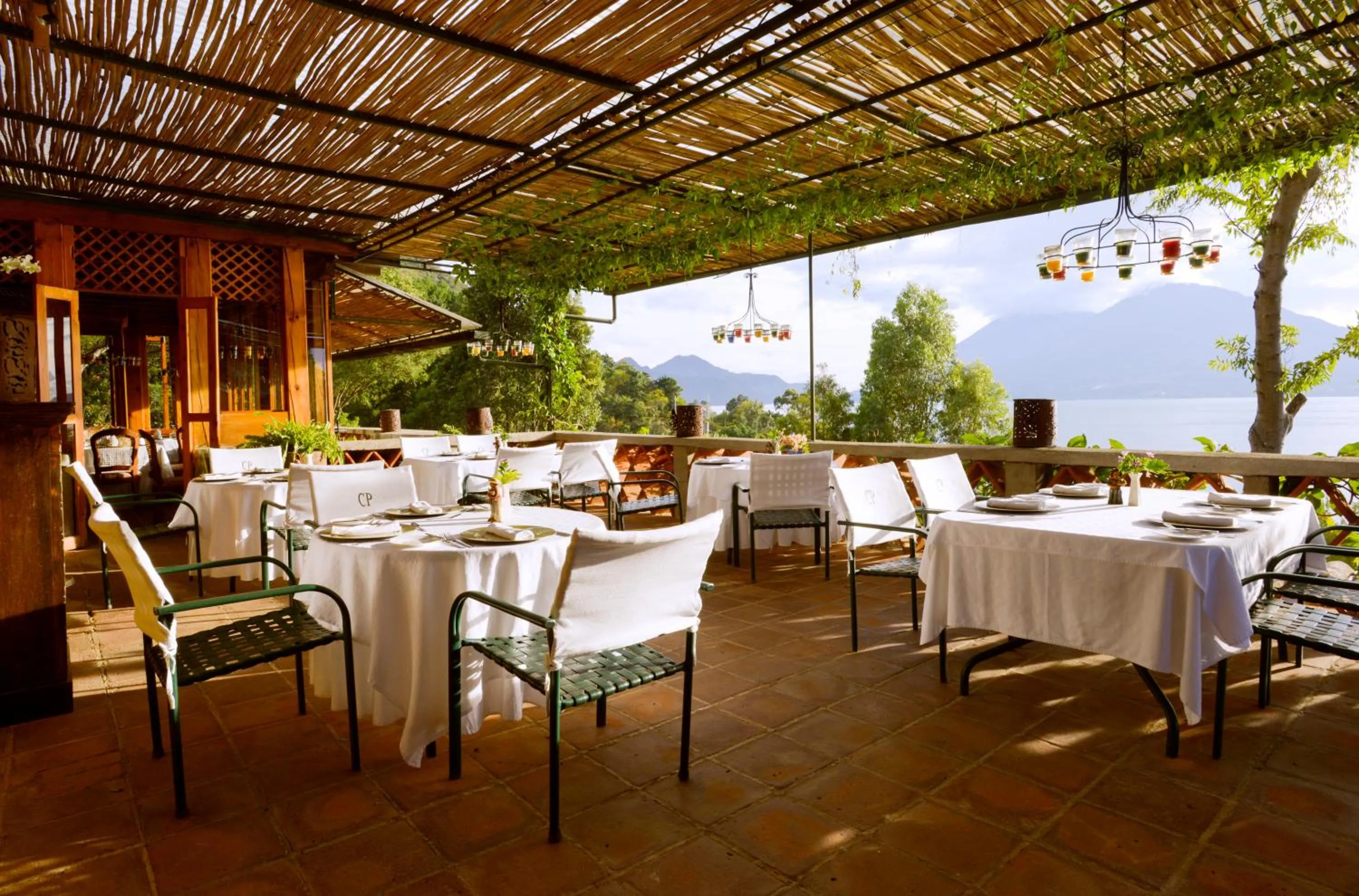 Patio in Hotel Casa Palopo